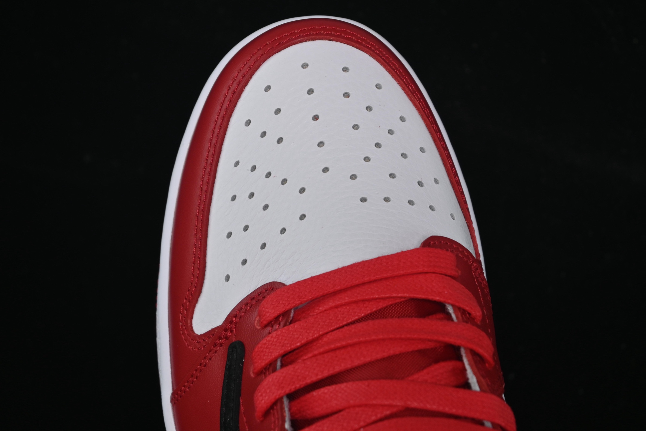 💰440顶级
Travis Scott x Air Jordan 1 Low OG AJ1 乔1倒勾低帮 DM7866-101
#天花板品质 原装版本 全身采用原厂皮料 鞋带 织唛 内标全部客供原厂 原厂数据 原厂楦头纸板打造 每个细节都对位原鞋
尺码:36 36.5 37.5 38 38.5 39 40 40.5 41 42 42.5 43 44 44.5 45 45.5 46 47.5 48.5 LWE5
