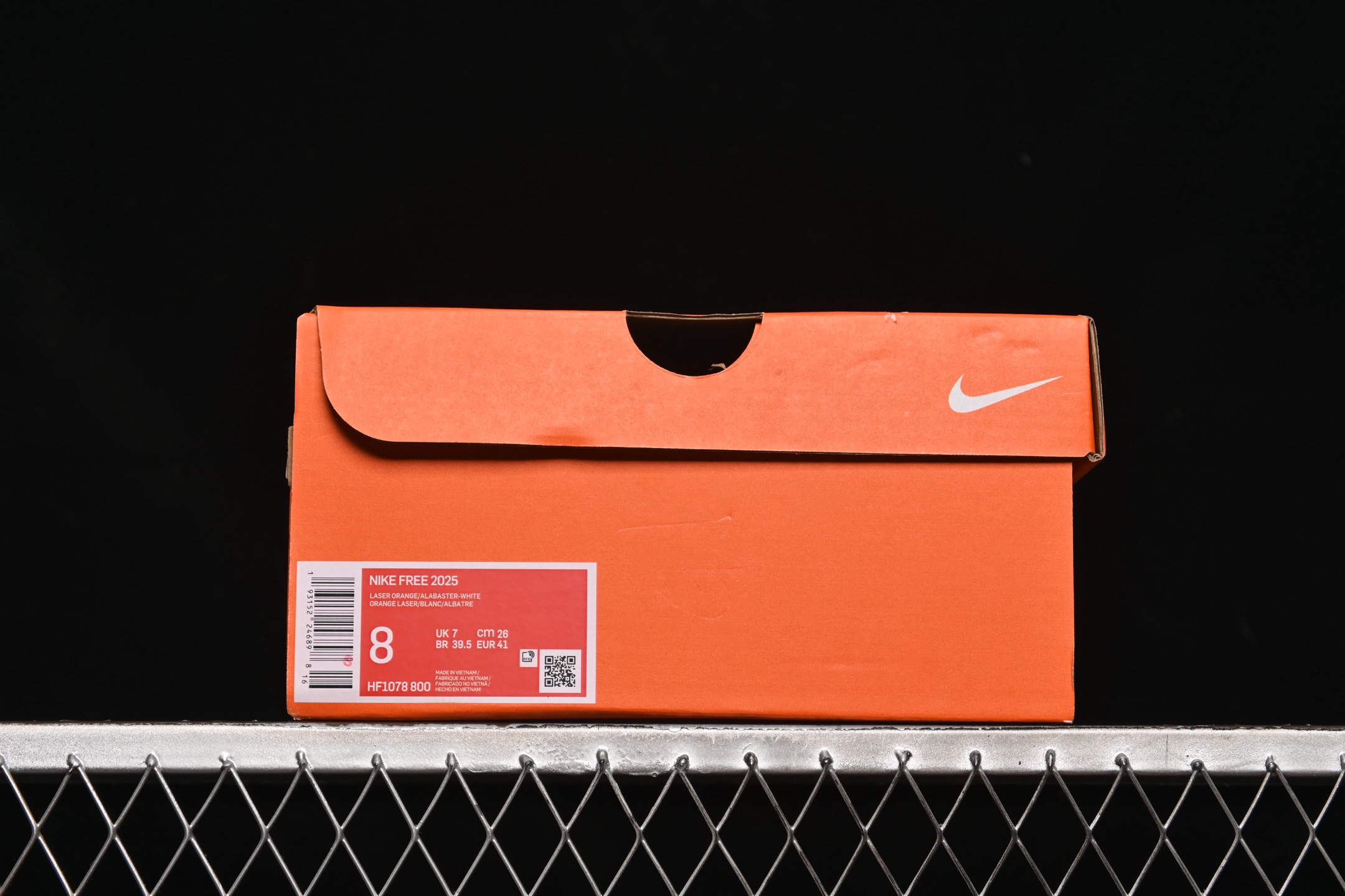 💰180纯原
Nike Free 2025 耐克新款飞织面透气缓震运动跑鞋 HF1078-800
#飞织鞋面提供出色的弹性和支撑力鞋底融入凹槽设计,塑就柔韧灵活性,令运动自由无拘加厚泡绵中底,柔韧灵活,出色缓震
尺码:36 36.5 37.5 38 38.5 39 40 40.5 41 42 42.5 43 44 44.5 45 G.C3