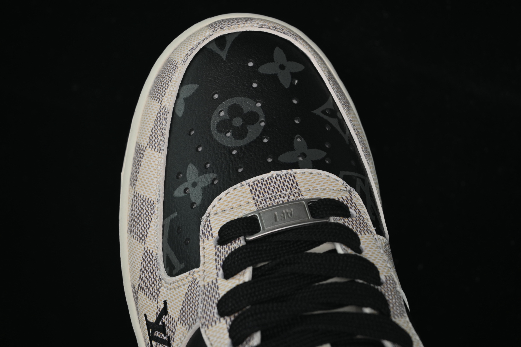 💰280纯原
Nike Air Force 1'07 Low LV联名 格纹雾灰 空军一号低帮休闲板鞋 SC0601-562
#原楦头原纸板 原装鞋盒 定制五金配件 内置全掌气垫 原厂鞋底
尺码:36 36.5 37.5 38 38.5 39 40 40.5 41 42 42.5 43 44 44.5 45 9.D4