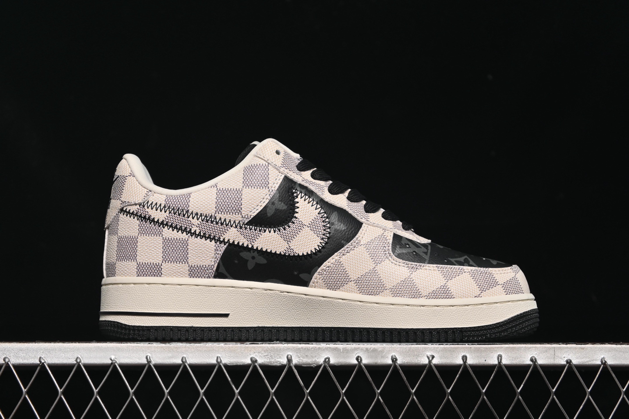 💰280纯原
Nike Air Force 1'07 Low LV联名 格纹雾灰 空军一号低帮休闲板鞋 SC0601-562
#原楦头原纸板 原装鞋盒 定制五金配件 内置全掌气垫 原厂鞋底
尺码:36 36.5 37.5 38 38.5 39 40 40.5 41 42 42.5 43 44 44.5 45 9.D4