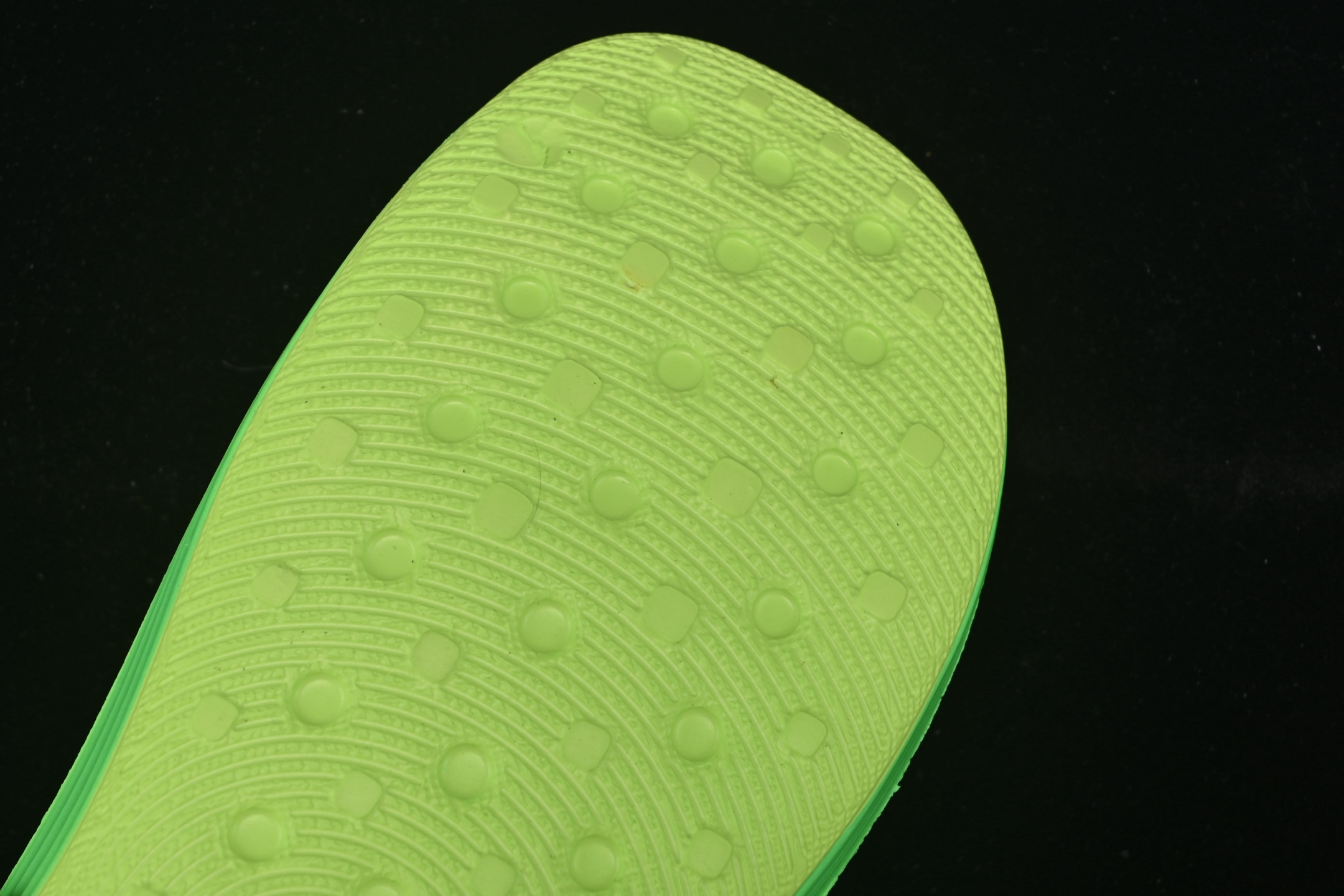 💰140纯原
Nike ReactX Rejuven8 Slide 耐克夏日穿搭凉鞋 HV4479-301
#采用质感柔软且出众回弹的 ReactX泡绵,缔造非凡舒适的日常穿着体验,助你保持活力。
尺码:36 37.5 38 39 40 41 42 43 44 45 AJC3
