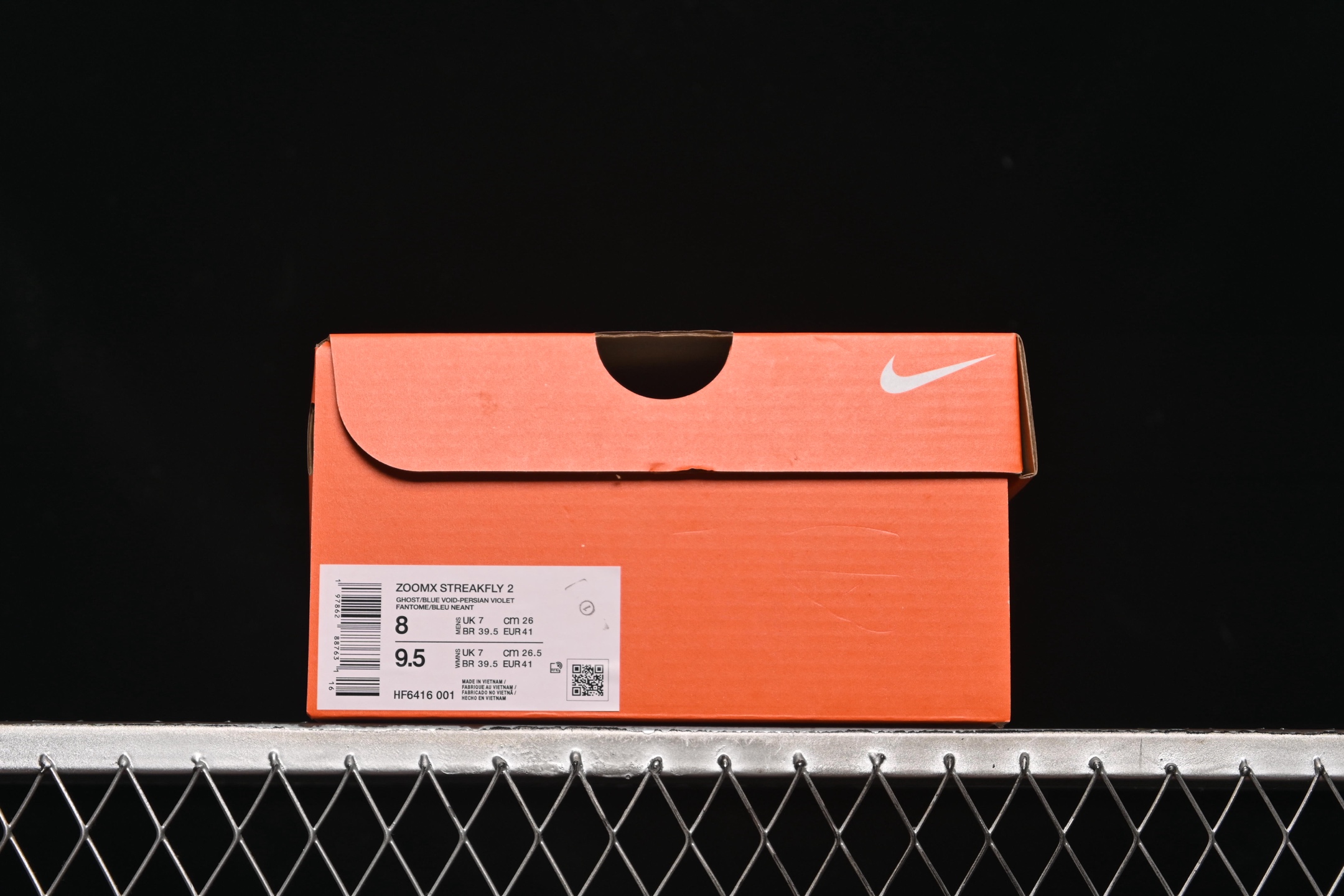 💰240纯原
Nike ZoomX Streakfly 2 马拉松柔软缓震超轻透气跑鞋 HF6416-001
尺码：38.5 39 40 40.5 41 42 42.5 43 44 44.5 45 AJC3