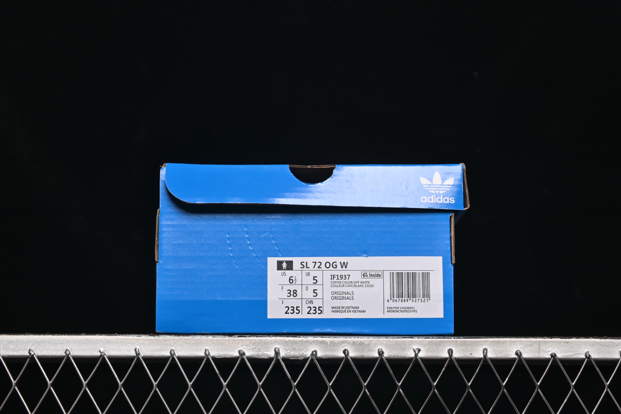 💰200纯原
 Adidas Originals SL 72 RS IF1937 阿迪经典复古慢跑鞋
尺码：36 36.5 37 38 38.5 39 40 40.5 41 42 42.5 43 44 44.5 45 Z.C3