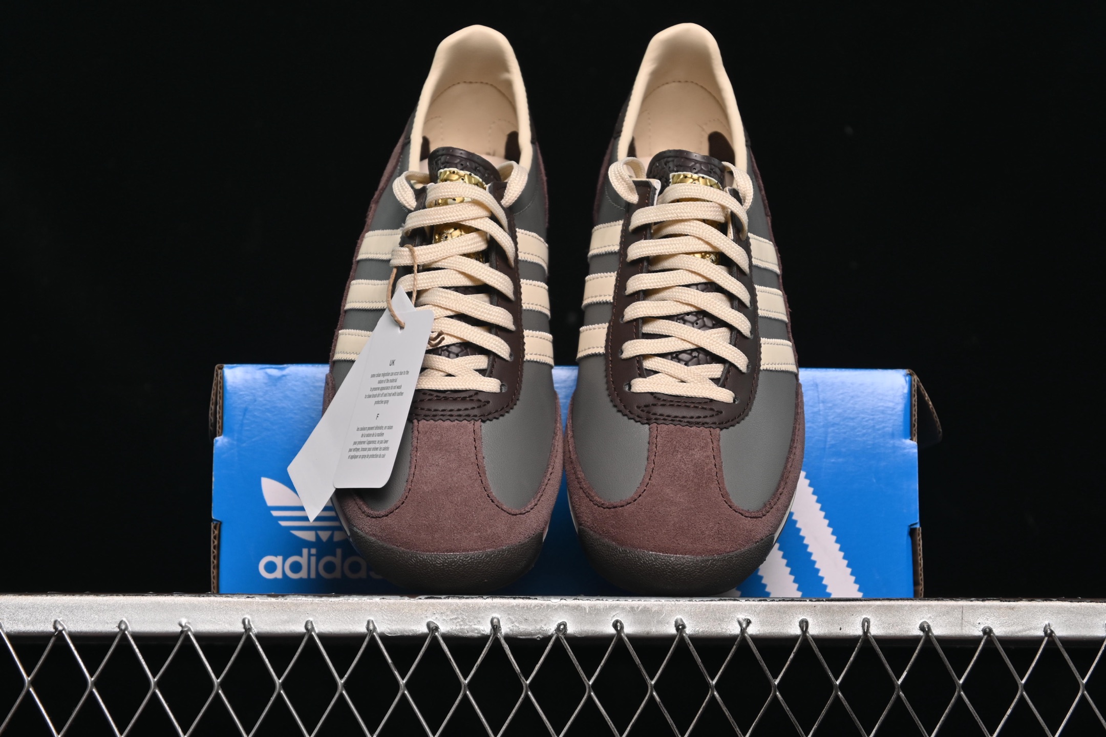 💰200纯原
 Adidas Originals SL 72 RS IF1937 阿迪经典复古慢跑鞋
尺码：36 36.5 37 38 38.5 39 40 40.5 41 42 42.5 43 44 44.5 45 Z.C3