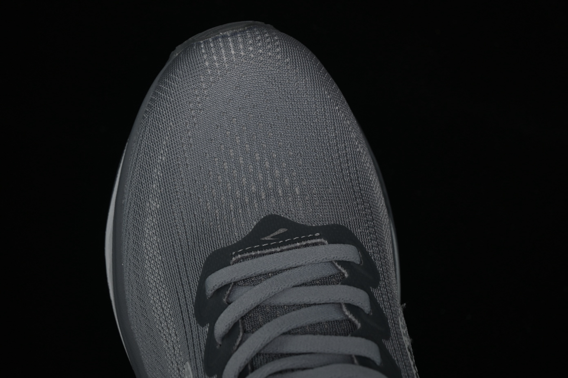 💰220纯原
 Brooks Ghost 17 布鲁克斯 减震竞速马拉松专业跑鞋 1104421D041
尺码：36 37 37.5 38 38.5 39 40 40.5 41 42 42.5 43 44 44.5 45 46 N.C3