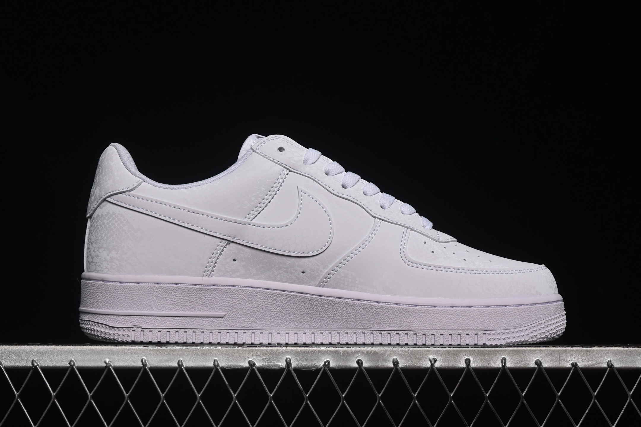  C版 Kobe x Nike Air Force 1'07 Low 科比 空军一号低帮休闲板鞋 IB0