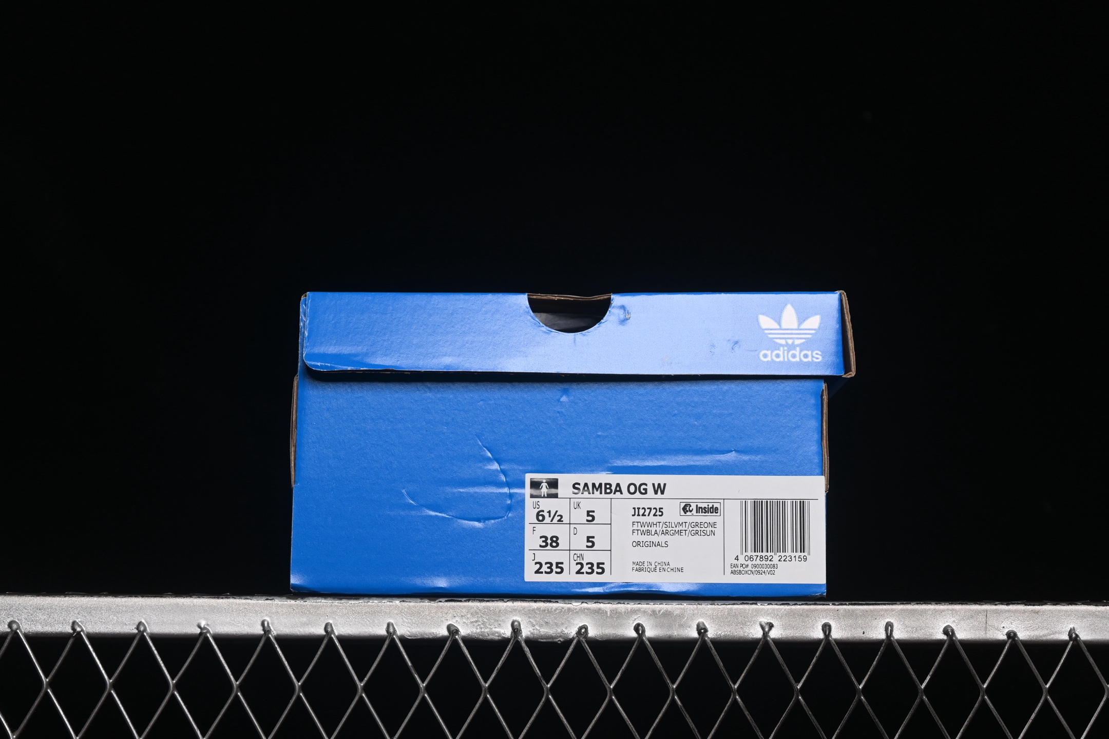  Adidas Samba OG JI2725 阿迪三叶草休闲板鞋
尺码：35 36 36.5 37 3