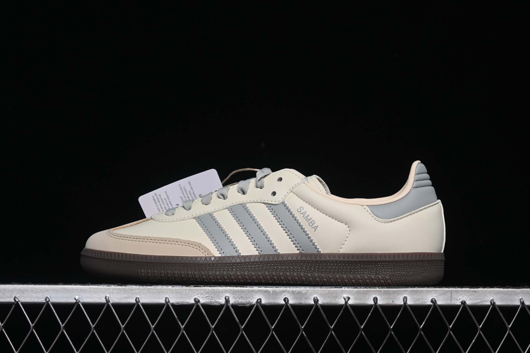  Adidas Samba OG JH7299 阿迪三叶草休闲板鞋
尺码：35 36 36.5 37 3