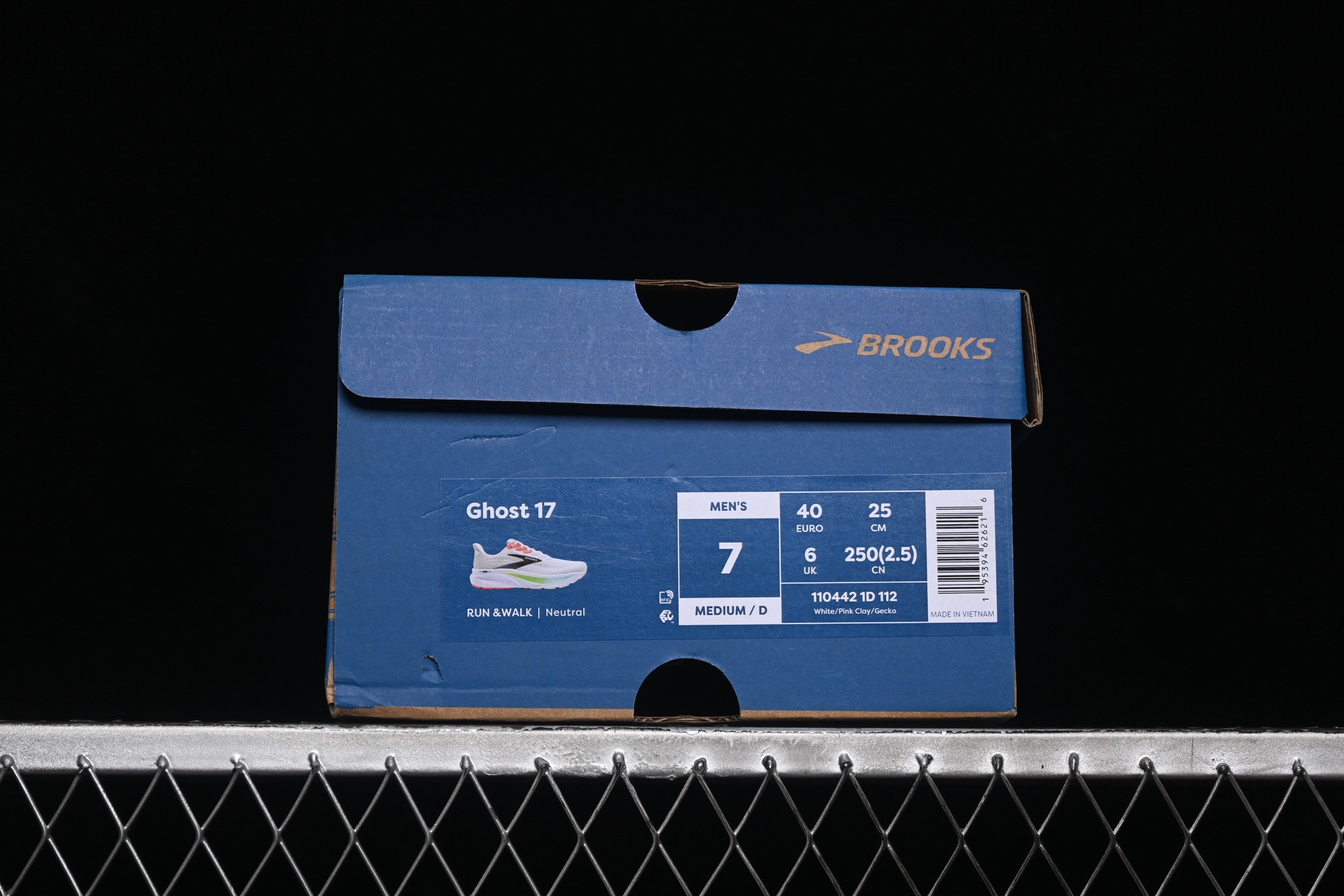 💰220纯原
 Brooks Ghost 17 布鲁克斯 减震竞速马拉松专业跑鞋 1104421D112
尺码：36 37 37.5 38 38.5 39 40 40.5 41 42 42.5 43 44 44.5 45 46 N.C3