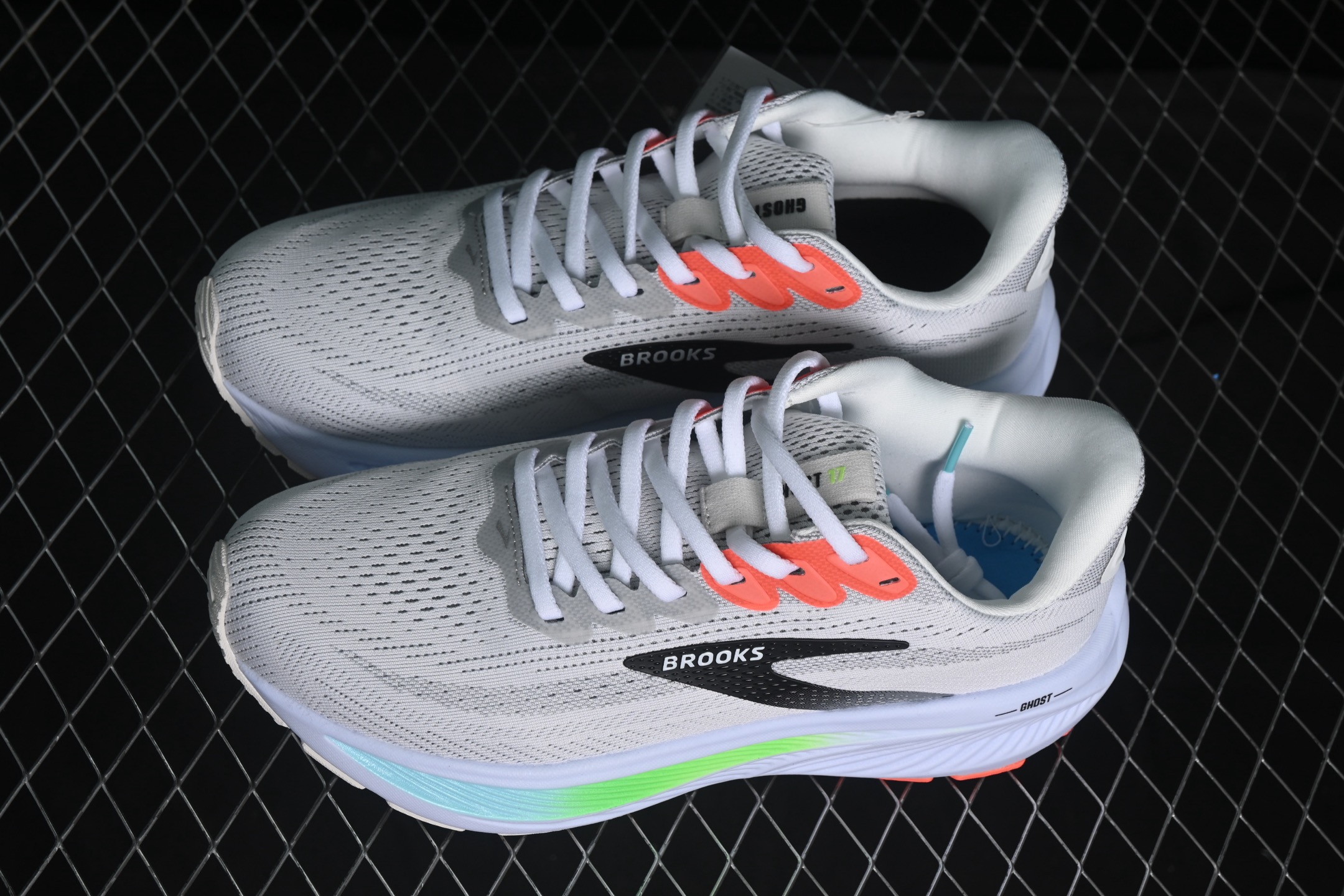 💰220纯原
 Brooks Ghost 17 布鲁克斯 减震竞速马拉松专业跑鞋 1104421D112
尺码：36 37 37.5 38 38.5 39 40 40.5 41 42 42.5 43 44 44.5 45 46 N.C3