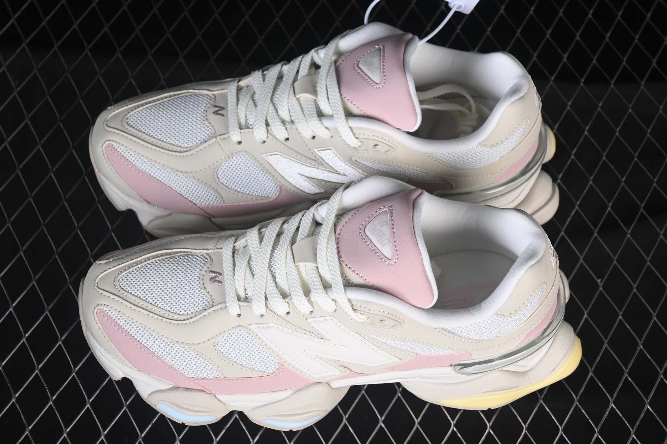 纯原 New Balance NB9060 联名款 复古休闲运动慢跑鞋 U9060JDP
#鞋款灵感