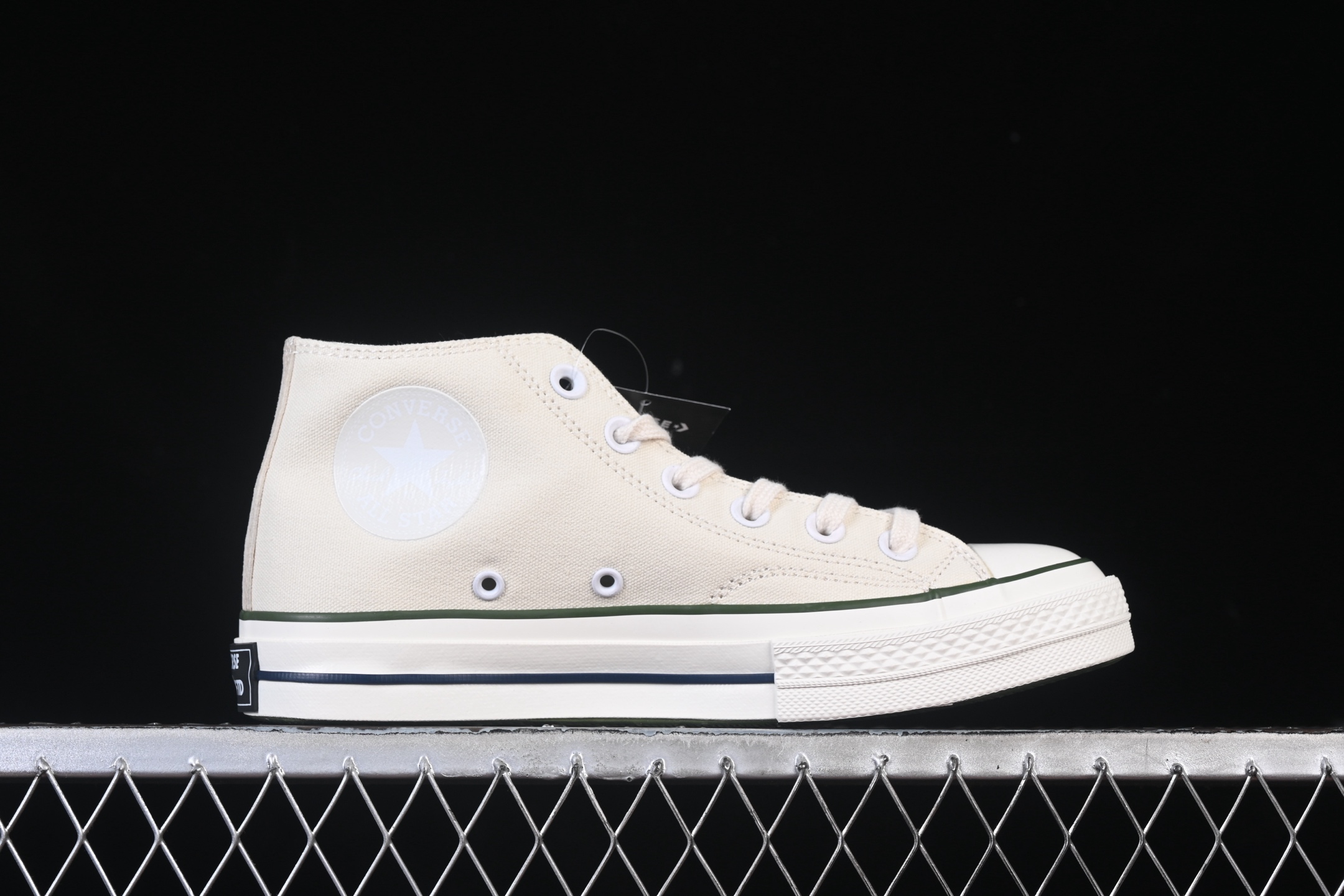 💰140纯原
Undefeated x Converse Half Chuck 70 Mid 匡威限定高帮休闲板鞋 A00670C
尺码：35 36 36.5 37 37.5 38 39 39.5 40 41 41.5 42 42.5 43 44 M.C3