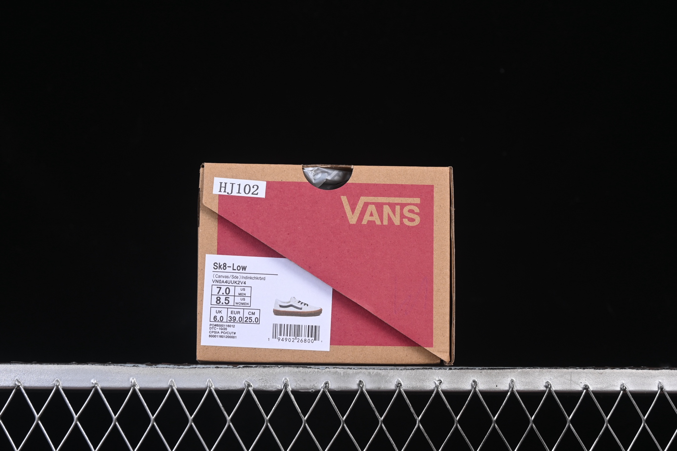 💰150纯原
 Vans Sk8-Low 万斯低邦休闲滑板鞋 VN0A4UUK2V4
#工艺：硫化1:1（重量1:1、真标、原钢印、材质标、鞋型标、合格证）
尺码：35 36 36.5 37 38 38.5 39 40 40.5 41 42 42.5 43 44 M.C3