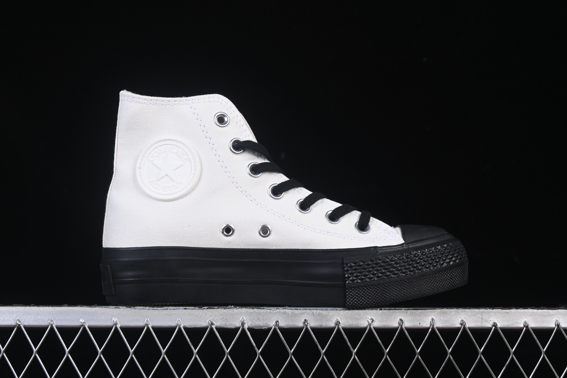 💰140纯原
Converse All Star 百搭休闲高帮厚底休闲鞋 31312471
尺码：35 36 36.5 37 37.5 38 39 39.5 40 41 41.5 42 42.5 43 44 M.C3
