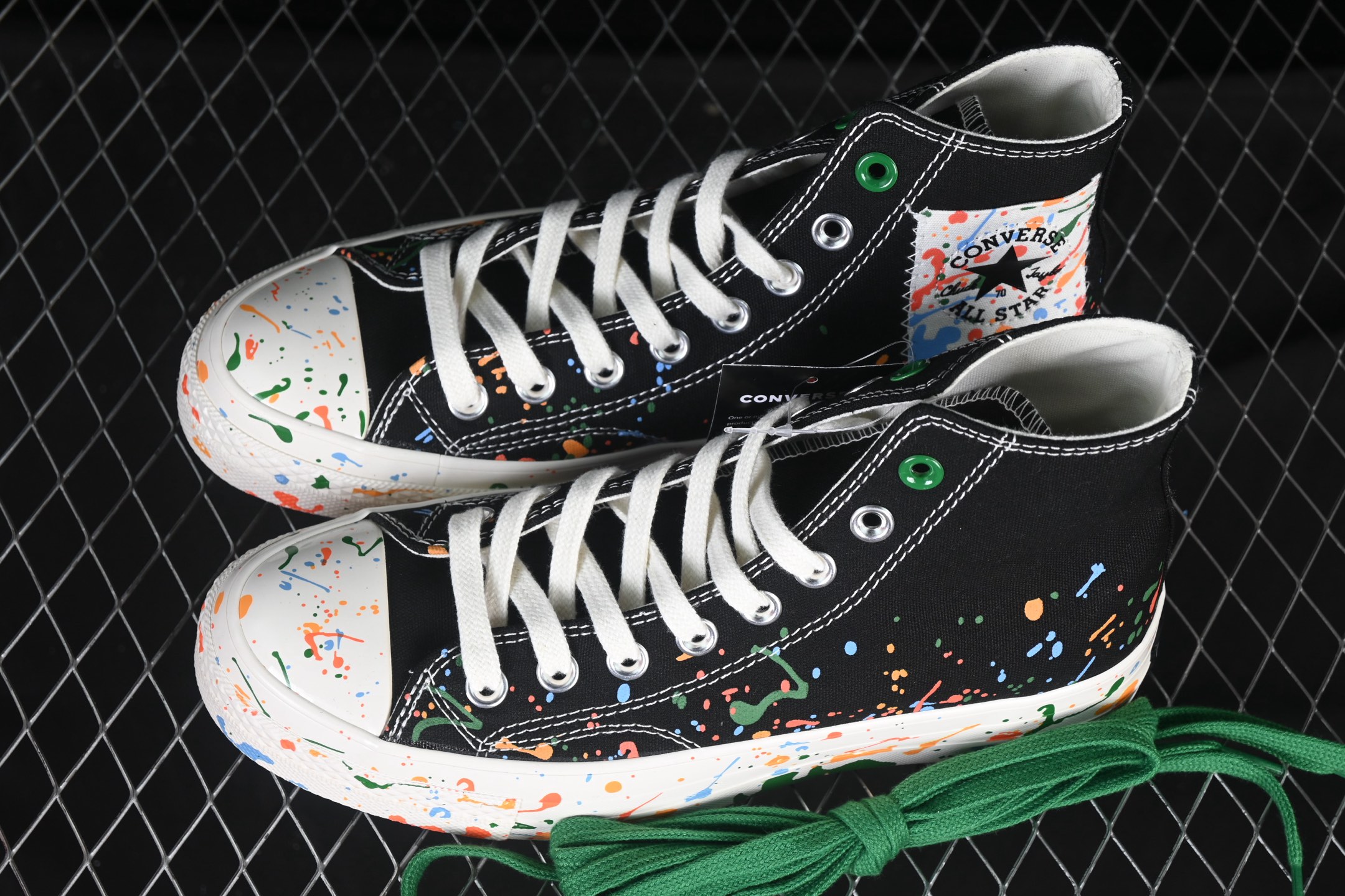 💰160纯原
 Converse 1970s 匡威喷墨涂鸦高帮休闲板鞋 A18760C
尺码：35 36 36.5 37 37.5 38 39 39.5 40 41 41.5 42 42.5 43 44 M.C3