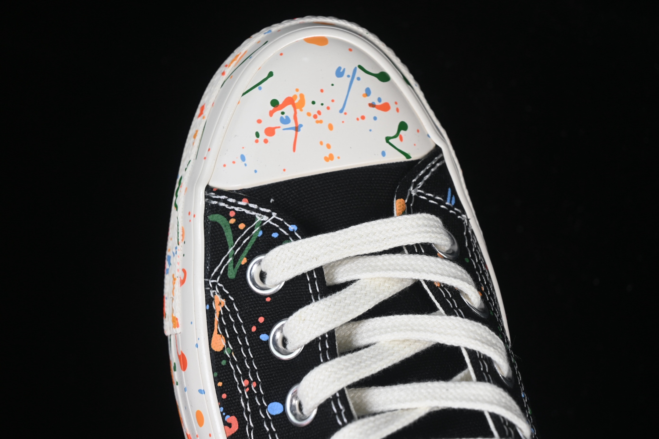 💰160纯原
 Converse 1970s 匡威喷墨涂鸦高帮休闲板鞋 A18760C
尺码：35 36 36.5 37 37.5 38 39 39.5 40 41 41.5 42 42.5 43 44 M.C3