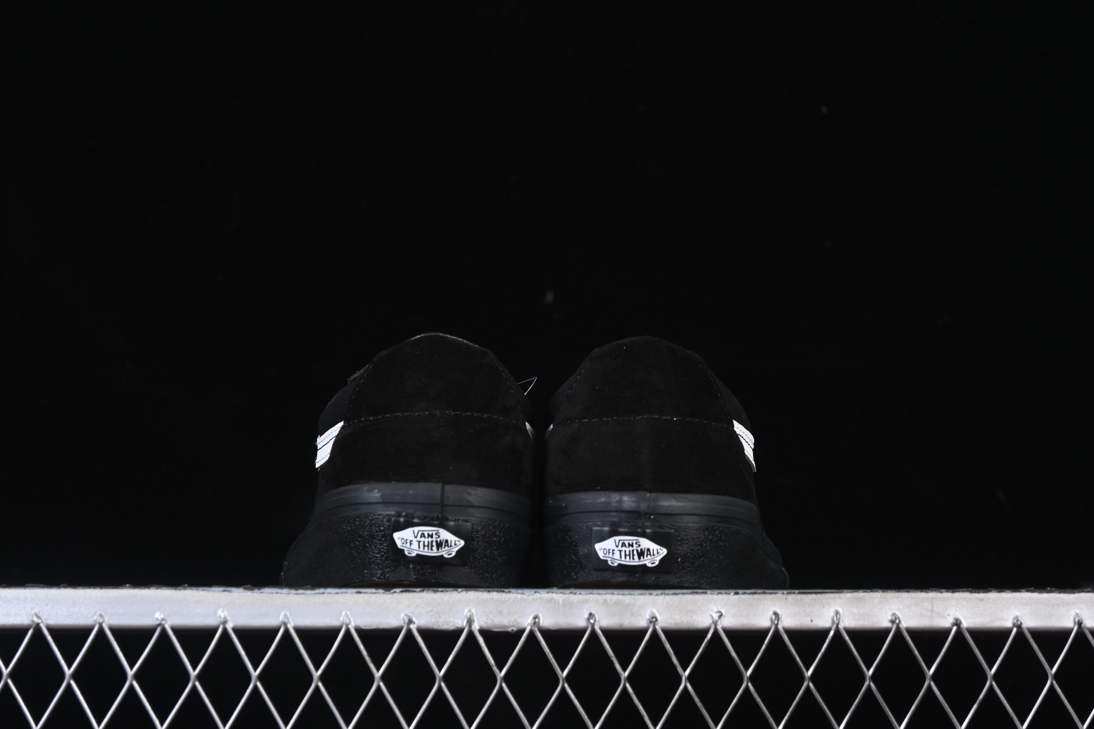 💰140纯原
Vans Sk8-Low 万斯低邦休闲滑板鞋 VN0A5KXDBLA
#工艺：硫化1:1（重量1:1、真标、原钢印、材质标、鞋型标、合格证）
尺码：35 36 36.5 37 38 38.5 39 40 40.5 41 42 42.5 43 44 M.C3