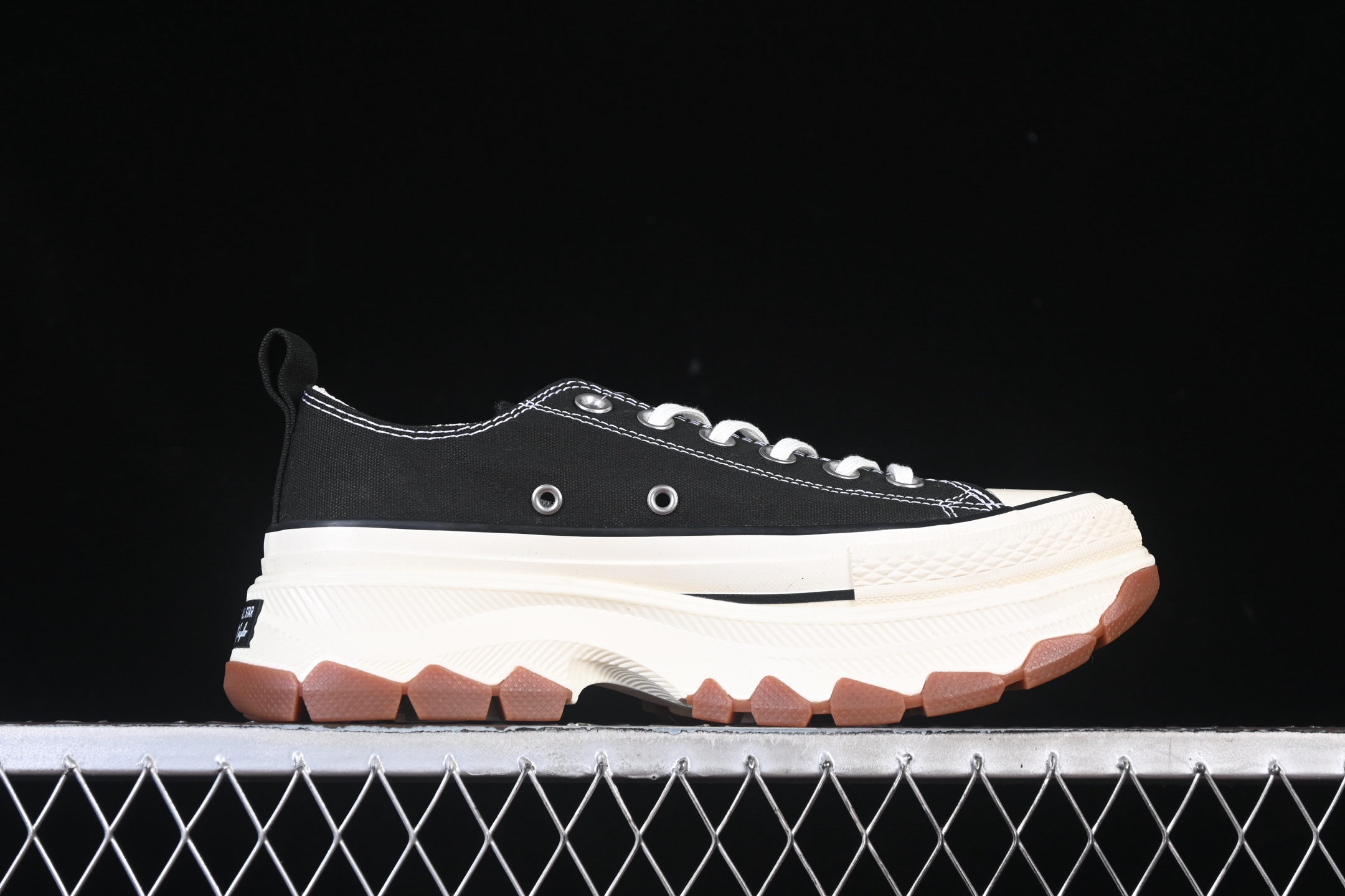 💰160纯原
 Converse Chuck Taylor All Star R Trek Wave OX 匡威复古低帮休闲板鞋 1SD039
尺码：35 36 36.5 37 37.5 38 39 39.5 40 41 41.5 42 42.5 43 44 M.C3