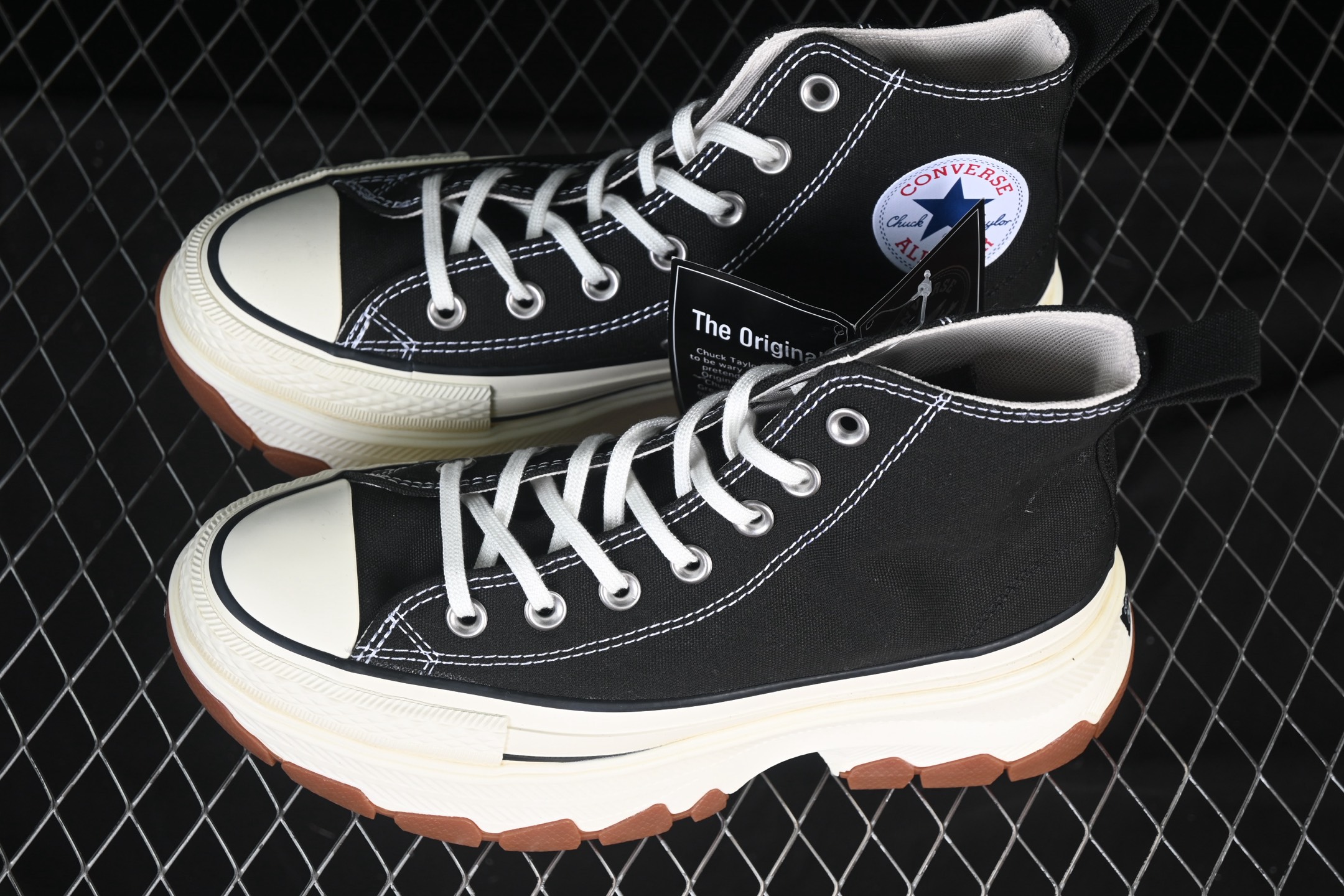 💰160纯原
 Converse Chuck Taylor All Star R Trek Wave OX 匡威复古高帮休闲板鞋 1SD036
尺码：35 36 36.5 37 37.5 38 39 39.5 40 41 41.5 42 42.5 43 44 M.C3