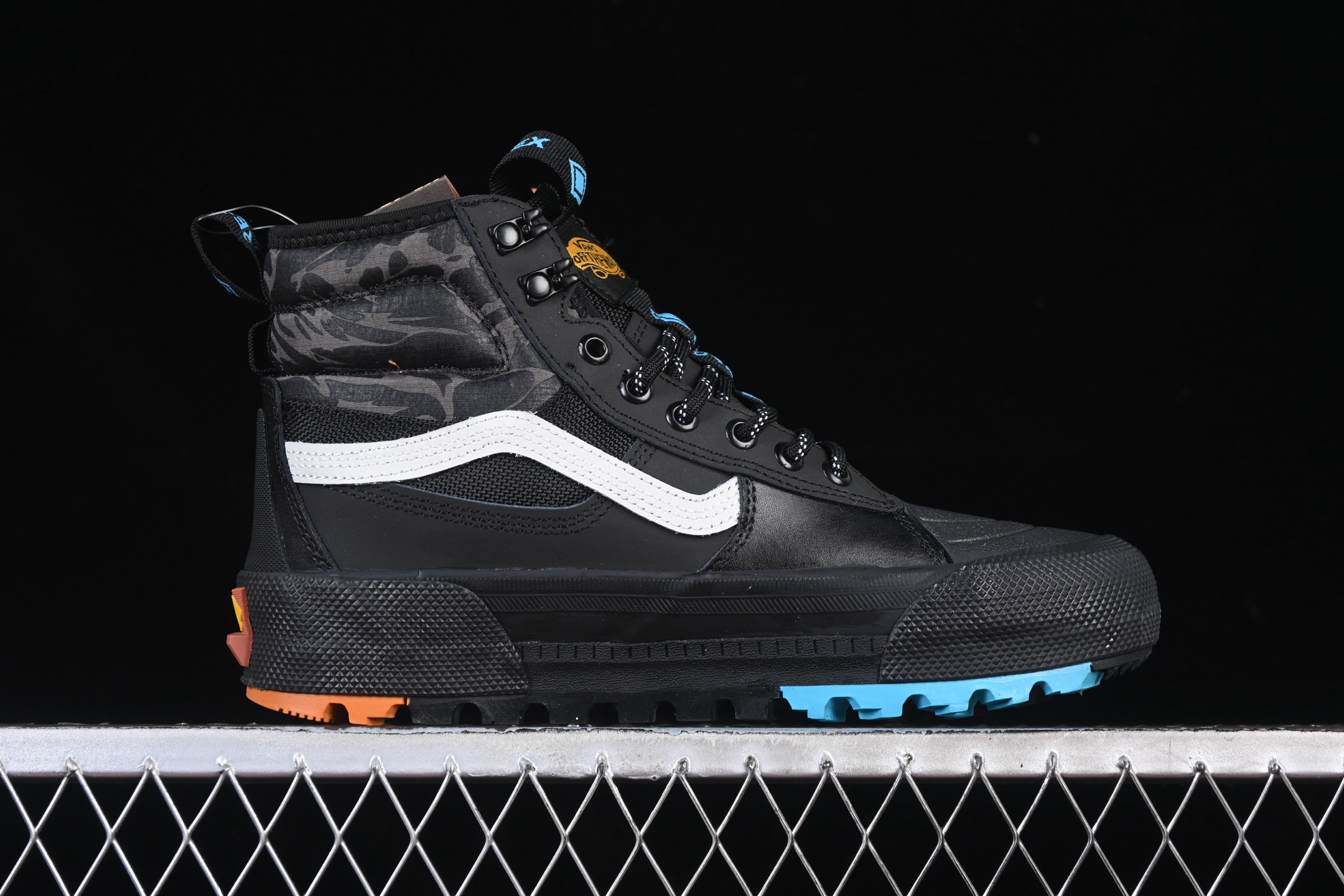 💰260纯原
Vans Sk8-Hi Gore Te 户外探险系列圆头系带高帮户外功能休闲鞋 VN0A5I11A0D
#工艺：硫化1:1（重量1:1、真标、原钢印、材质标、鞋型标、合格证）
尺码：35 36 36.5 37 38 38.5 39 40 40.5 41 42 42.5 43 44 M.C3