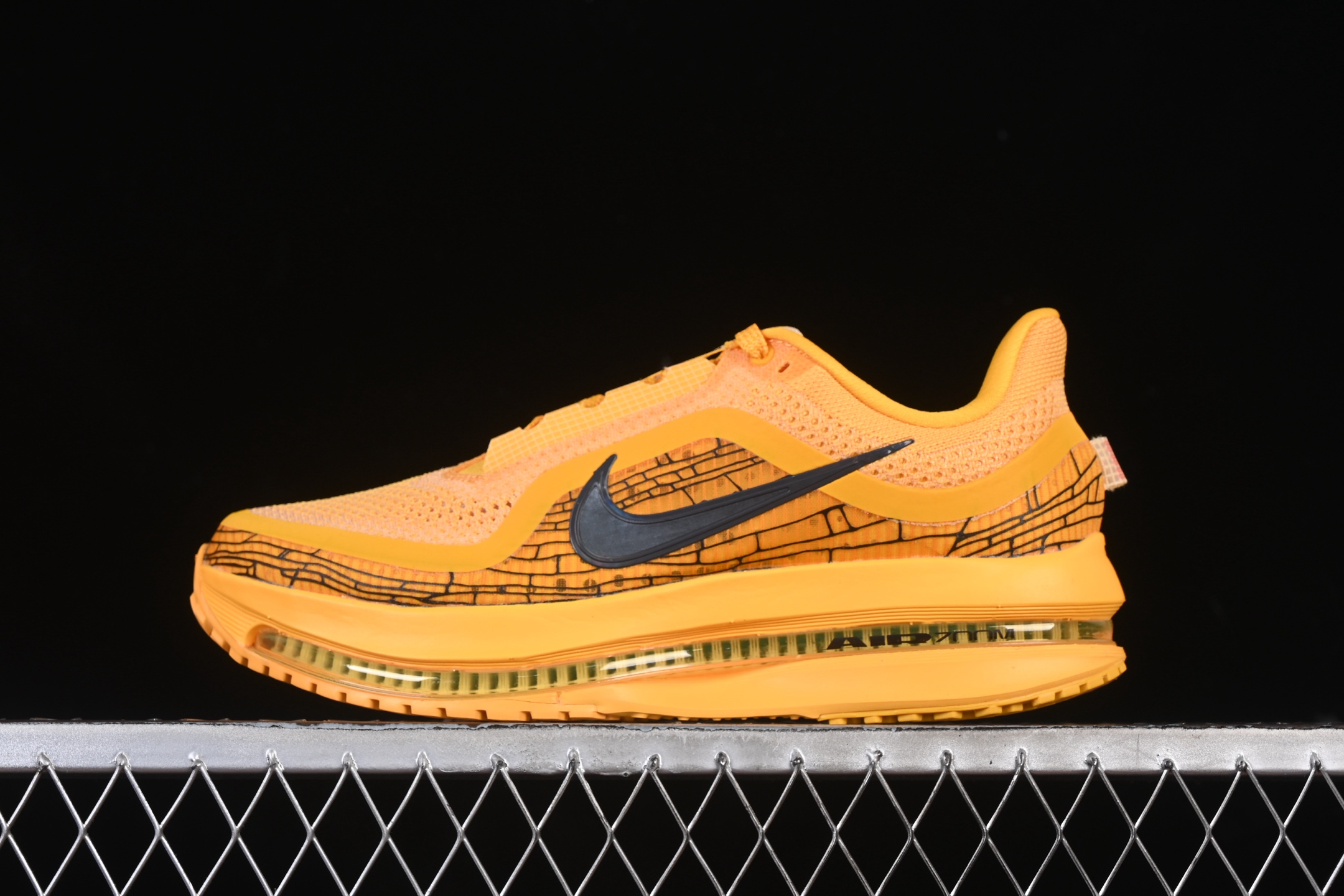 💰300纯原
 Nike Air Zoom Pegasus Premium 耐克网面全掌气垫缓震跑鞋 IH3256-700
#全掌可见的Air Zoom首次在Pegasus系列中出现，模仿了Vaporfly的碳板曲线，增强了跑步时的流畅过渡。
尺码：35.5 36 36.5 37.5 38 38.5 39 40 40.5 41 42 42.5 43 44 44.5 45 46 AJD4
