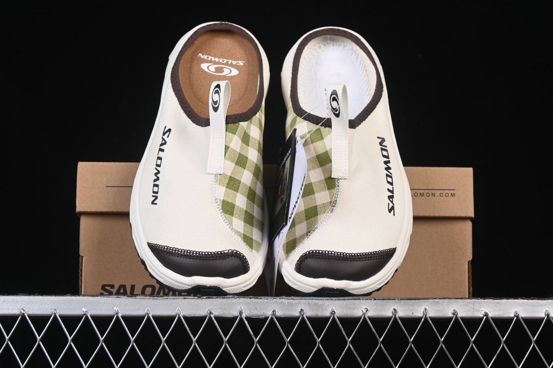 💰240纯原
 Salomon RX Slide 3.0 萨洛蒙舒适百搭防磨防滑包头拖鞋 477569-23
尺码：36 36.5 37 38 38.5 39 40 40.5 41 42 42.5 43 44 HCD4