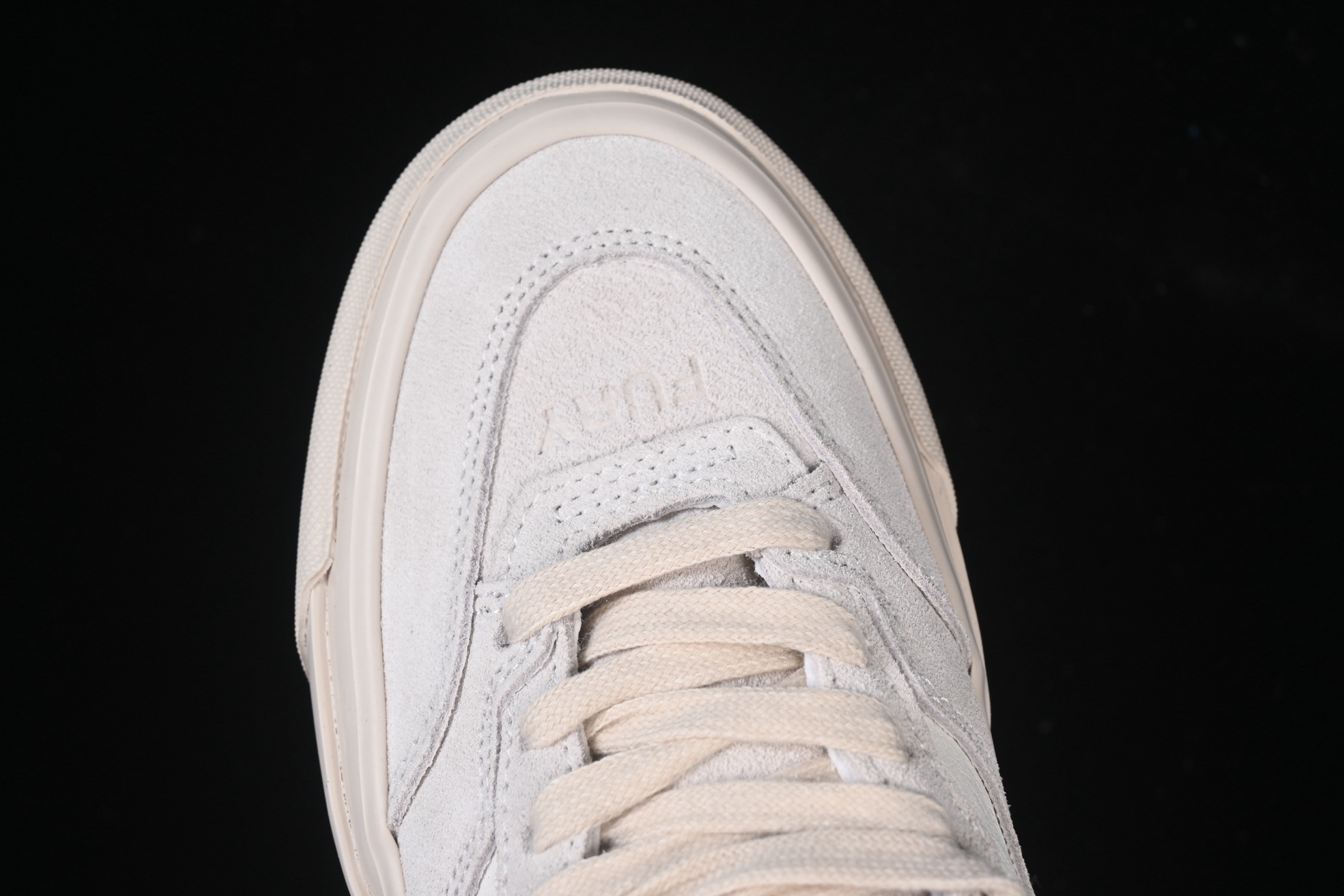 💰220纯原
Vans Half Cab 33 范斯官方 复古休闲简约百搭滑板鞋 VN000EFY7VJ
#工艺：硫化1:1（重量1:1、真标、原钢印、材质标、鞋型标、合格证）
尺码：35 36 36.5 37 38 38.5 39 40 40.5 41 42 42.5 43 44 M.C3