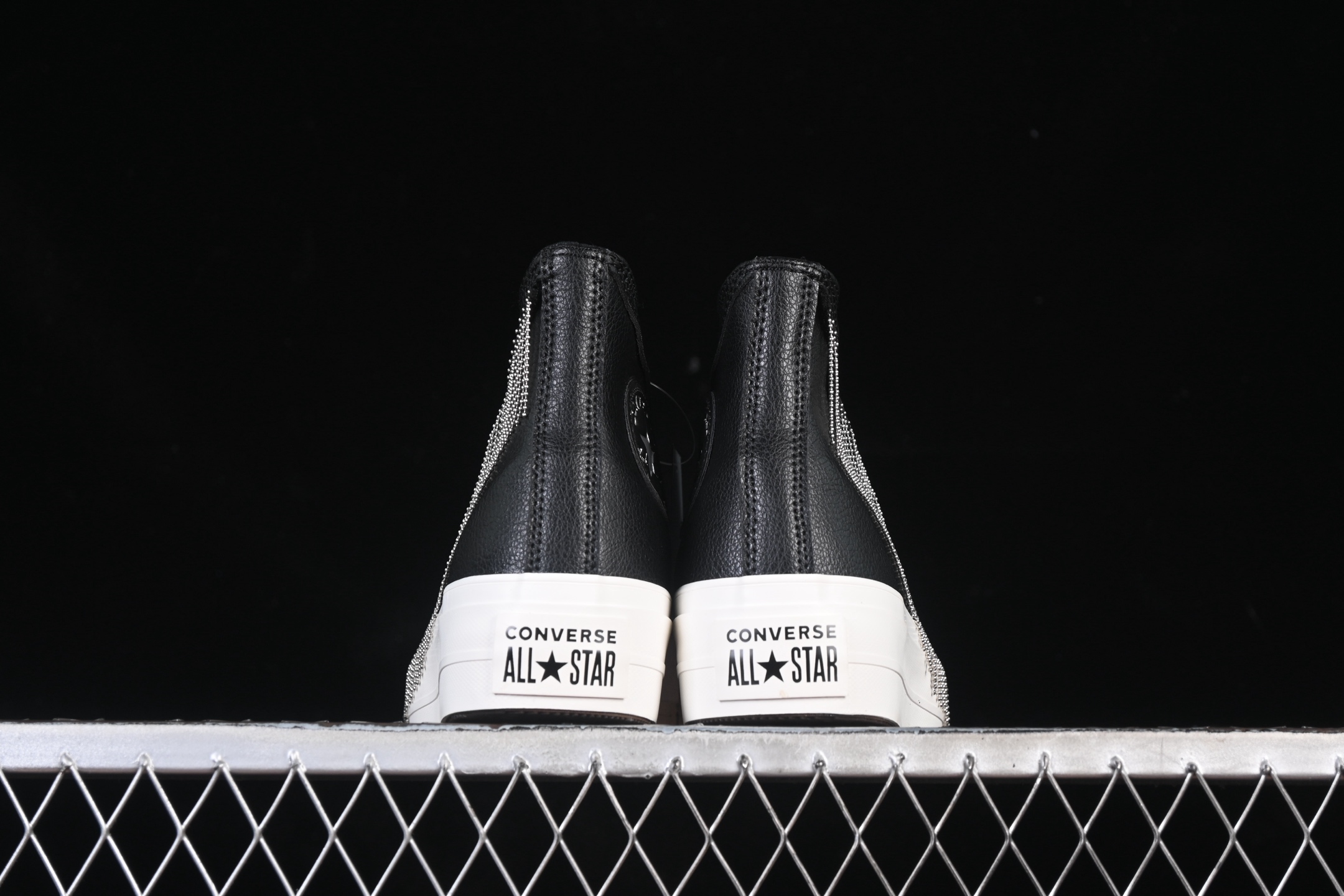 💰140纯原
 Converse Chuck 1970s 匡威高帮休闲板鞋 A15473C
#工艺：硫化1:1（重量1:1、真标、原钢印、材质标、鞋型标、合格证）
尺码：35 36 36.5 37 37.5 38 39 39.5 40 41 41.5 42 42.5 43 44 M.C3