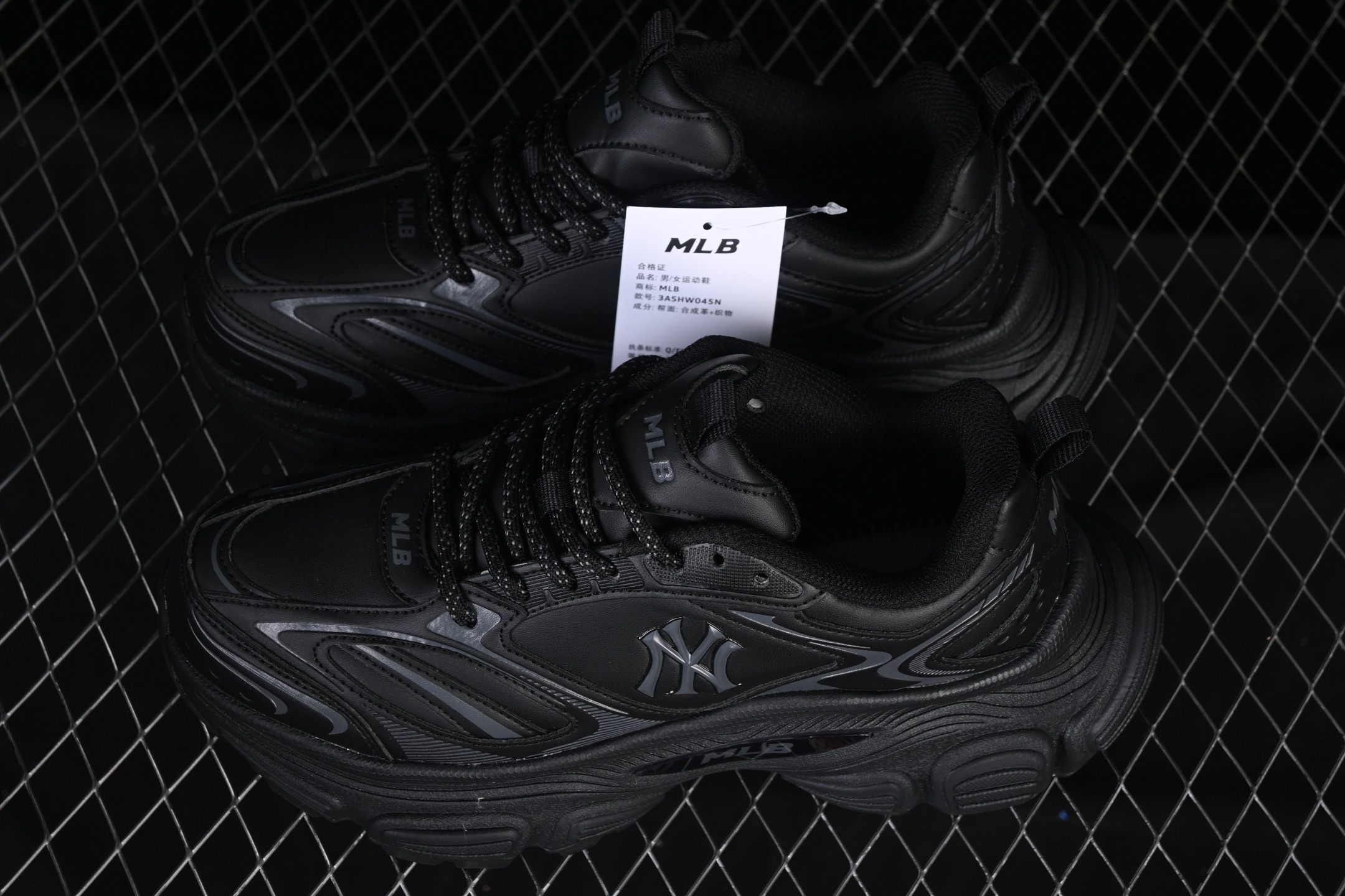 💰240纯原
 NY MLB Winner Chunky 纽约洋基队 增高厚底运动鞋 3ASHWD15N50GOS
尺码：36 36.5 37.5 38 38.5 39 40 40.5 41 42 42.5 43 44 44.5 45 G.C3