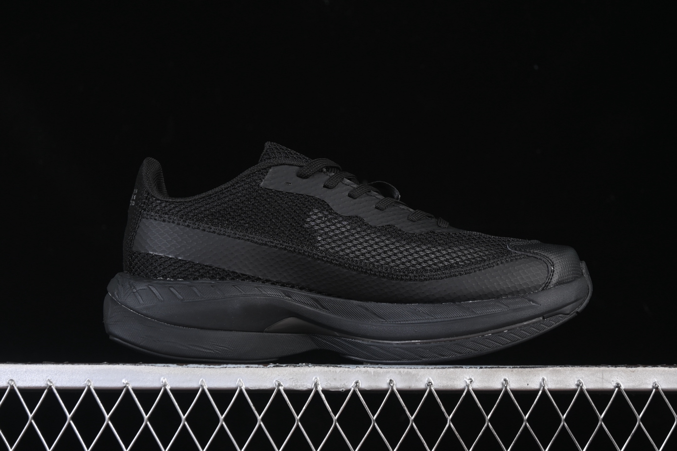 💰360纯原
 MM6 x Salomon Maison Margiela Spectur 联名款 萨洛蒙圆头系带低帮生活休闲鞋 黑色
尺码：36 36.5 37 38 38.5 39 40 40.5 41 42 42.5 43 44 44.5 45 AJE5