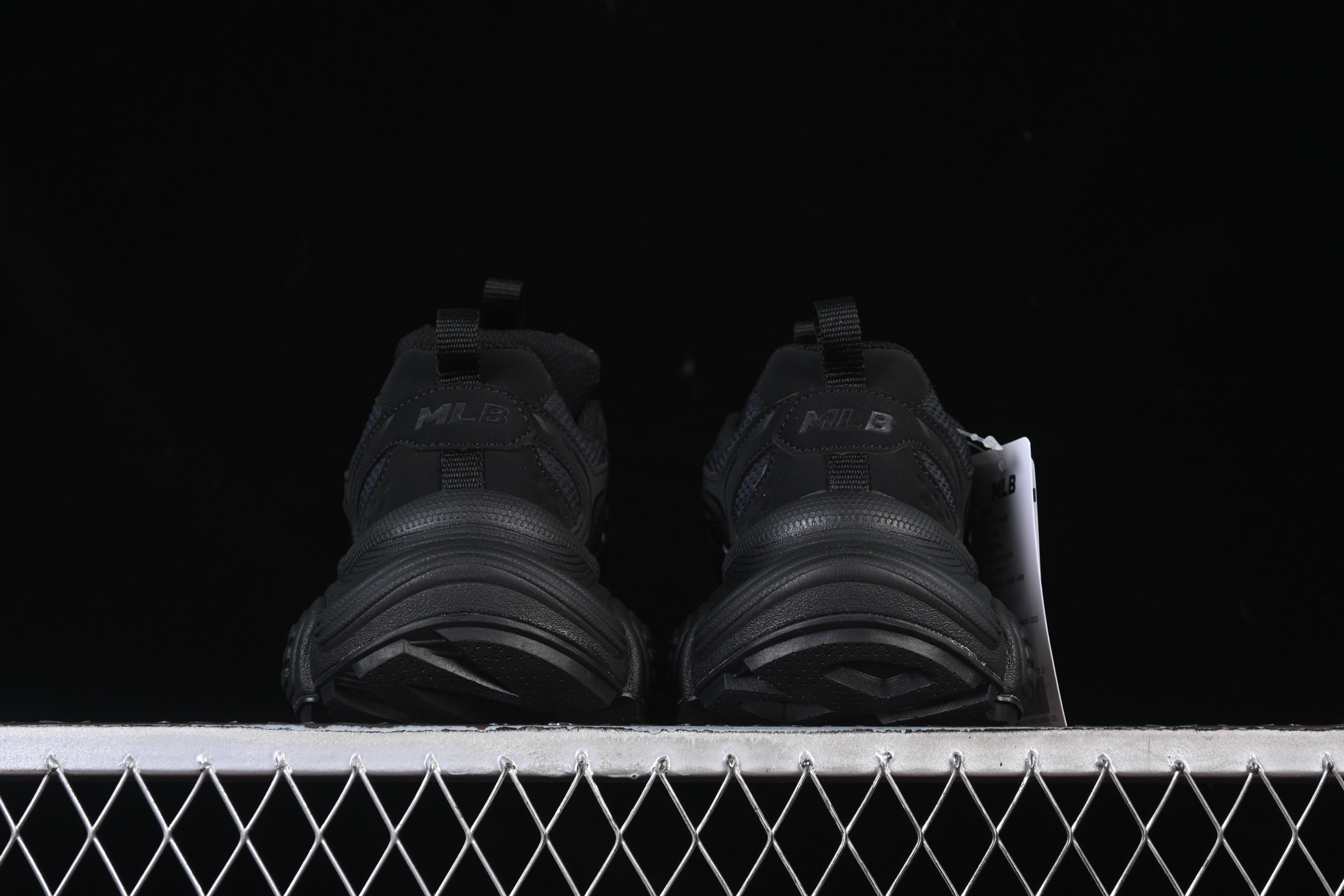 💰220纯原
NY MLB Chunky NB 纽约洋基队 增高厚底休闲跑鞋 3ASHW015N50BKD
尺码：35 36 36.5 37.5 38 38.5 39 40 40.5 41 42 42.5 43 44 44.5 45 N.C3