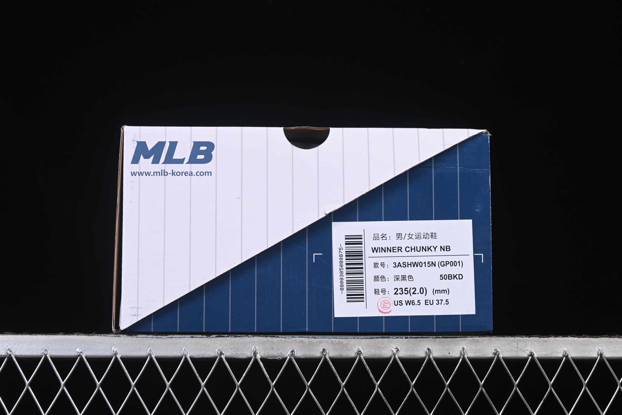 💰220纯原
NY MLB Chunky NB 纽约洋基队 增高厚底休闲跑鞋 3ASHW015N50BKD
尺码：35 36 36.5 37.5 38 38.5 39 40 40.5 41 42 42.5 43 44 44.5 45 N.C3