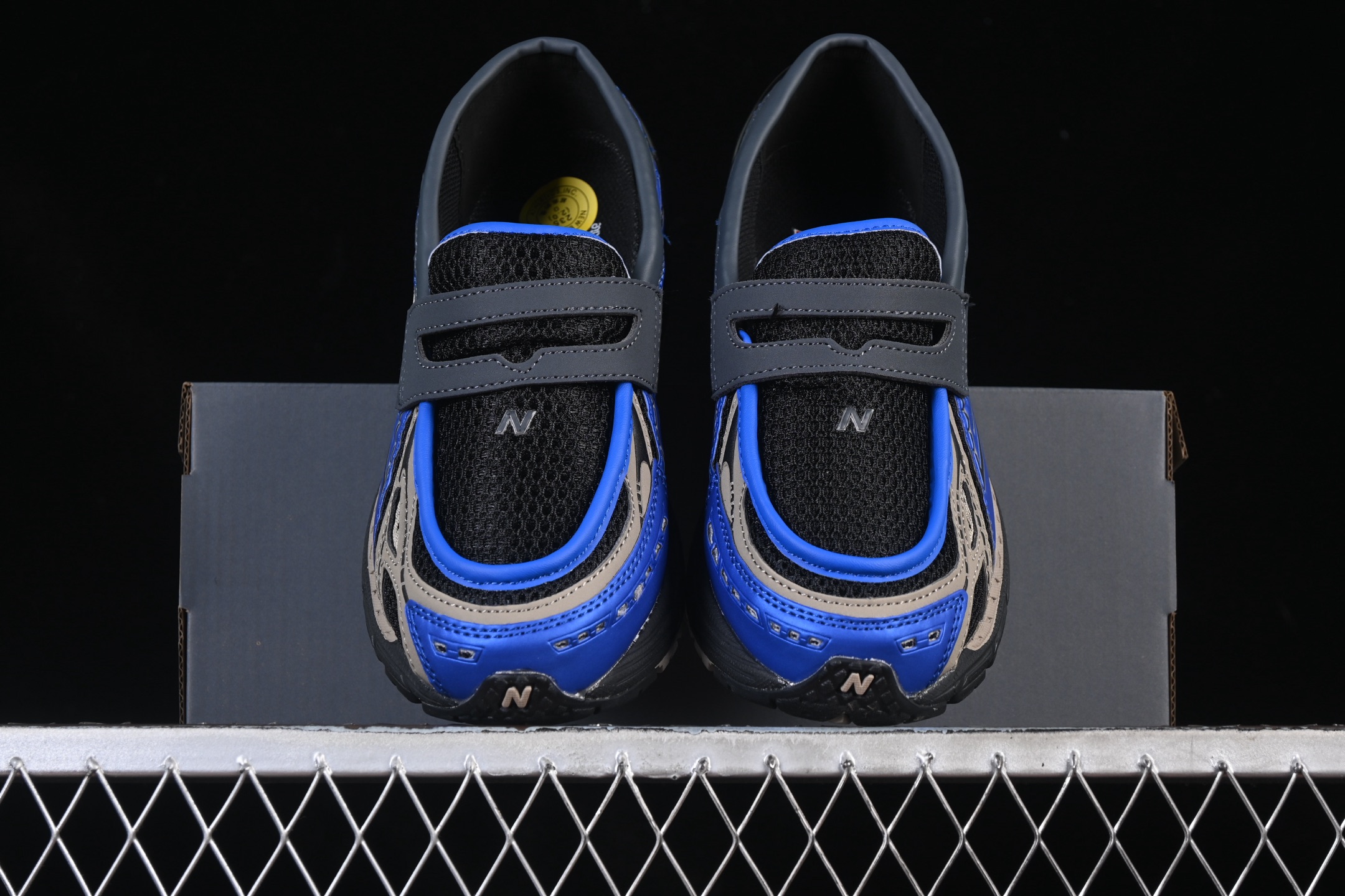 💰220纯原
New Balance 1906系列 乐福休闲鞋 U1906LAR
#采用轻质牛剖革拼接透气网眼衬垫织物鞋面材质 T-Beam大底提供足步弓支撑，保持步态稳定 后跟搭载外露缓震胶
尺码：36 37 37.5 38 38.5 39 40 40.5 41 42 42.5 43 44 45 N.C3