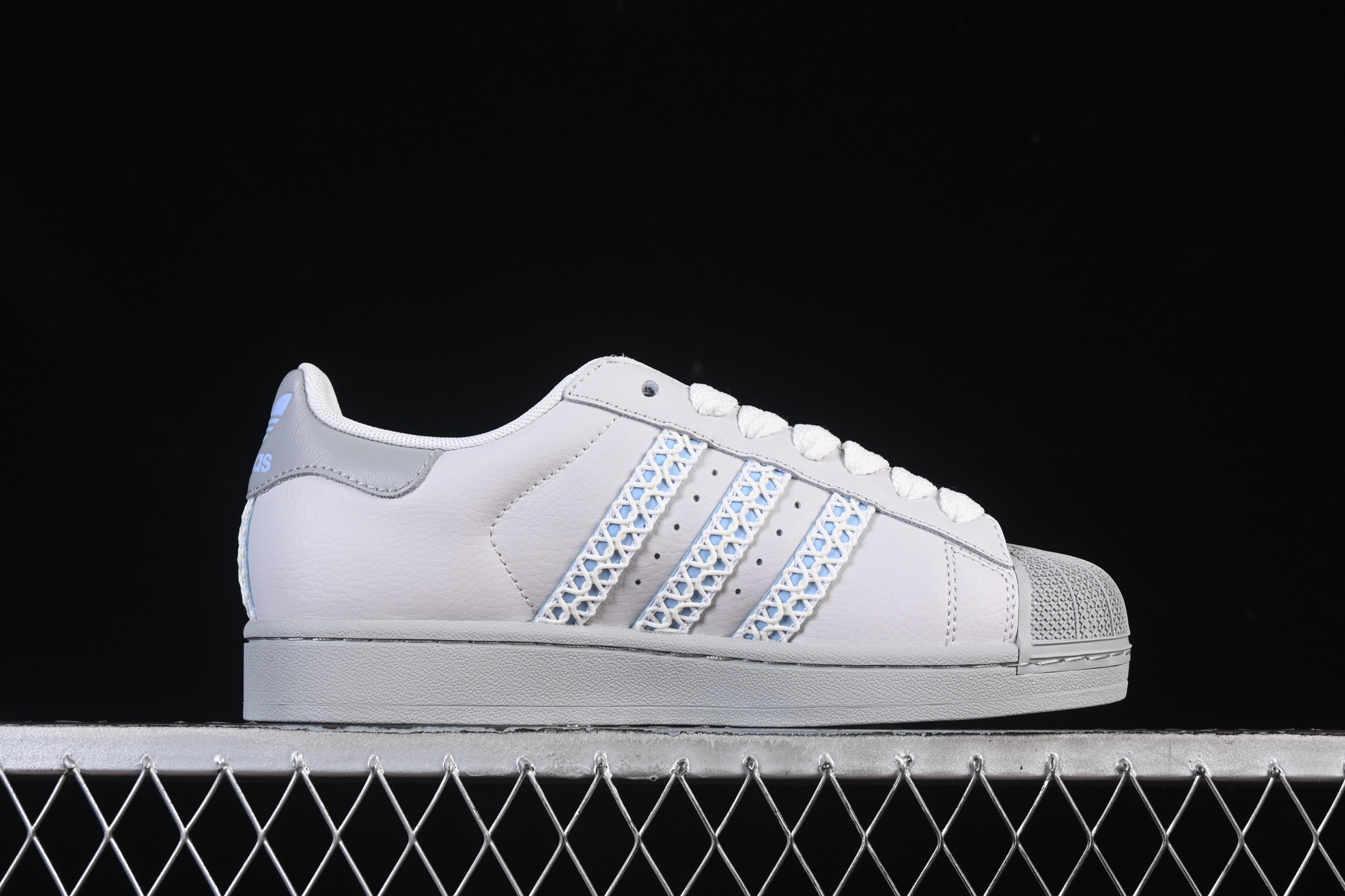 💰190纯原
 Adidas Superstar II JQ8729 贝壳头休闲板鞋
尺码：35 36 36.5 37 38 38.5 39 40 40.5 41 42 42.5 43 F.C3