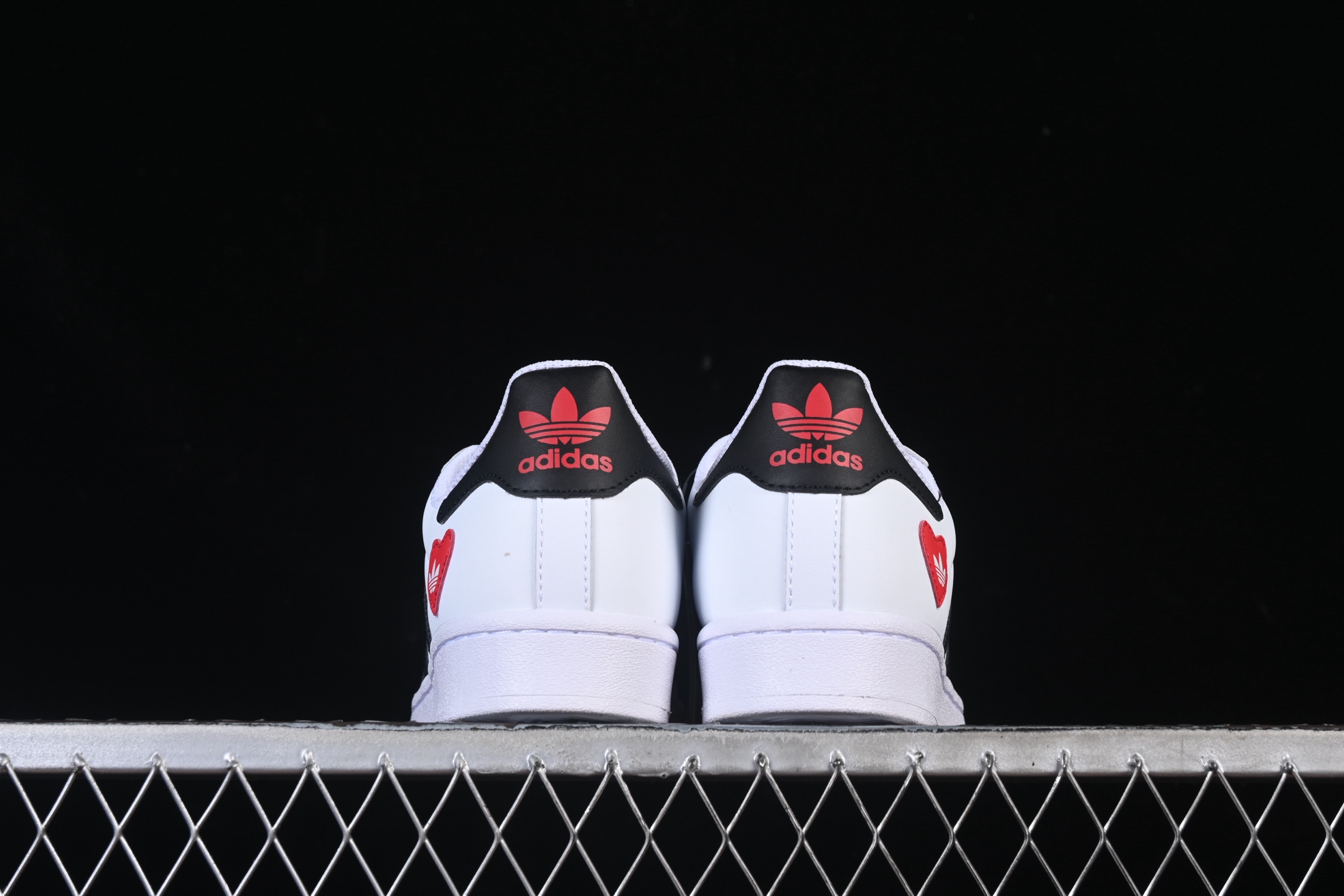 💰180纯原
 Adidas Superstar FZ1807 贝壳头休闲板鞋
尺码：35 36 36.5 37 38 38.5 39 40 40.5 41 42 42.5 43 44.5 45 F.C3