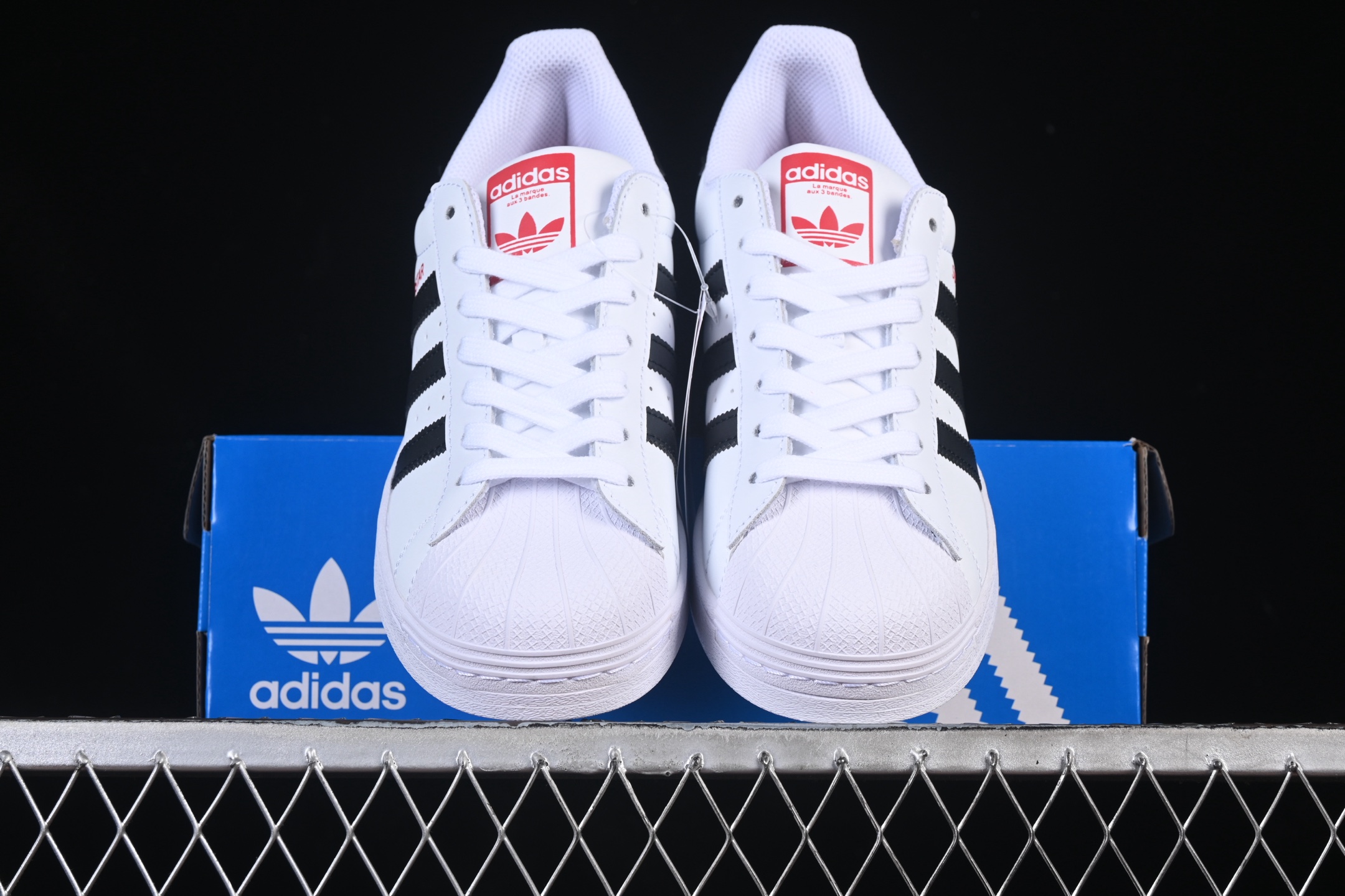 💰180纯原
 Adidas Superstar FZ1807 贝壳头休闲板鞋
尺码：35 36 36.5 37 38 38.5 39 40 40.5 41 42 42.5 43 44.5 45 F.C3