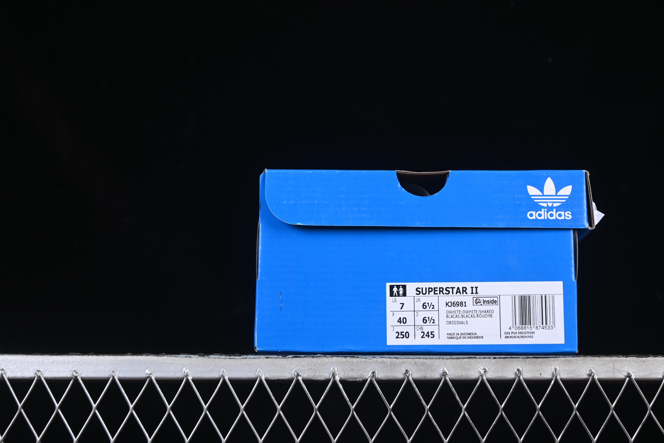 💰190纯原
 Adidas Originals Superstar II KJ6981 贝壳头休闲板鞋
#专柜同步配色 原鞋开发 正确板鞋 原材原料 细节无敌 清洁度完美 诠释最高工艺
尺码：35 36 36.5 37.5 38 38.5 39 40 40.5 41 42 42.5 43 44 44.5 45 F.C3