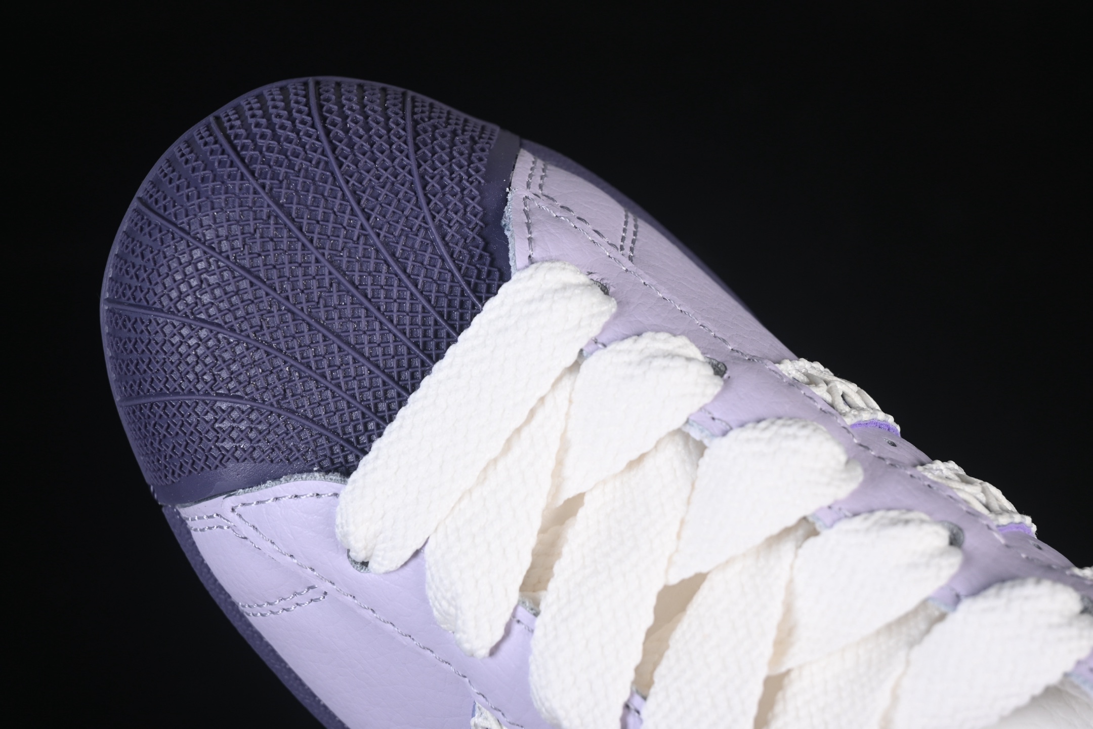 💰190纯原
 Adidas Originals Superstar II KJ4210 贝壳头休闲板鞋
#专柜同步配色 原鞋开发 正确板鞋 原材原料 细节无敌 清洁度完美 诠释最高工艺
尺码：35 36 36.5 37.5 38 38.5 39 40 40.5 41 42 42.5 43 44 44.5 45 F.C3