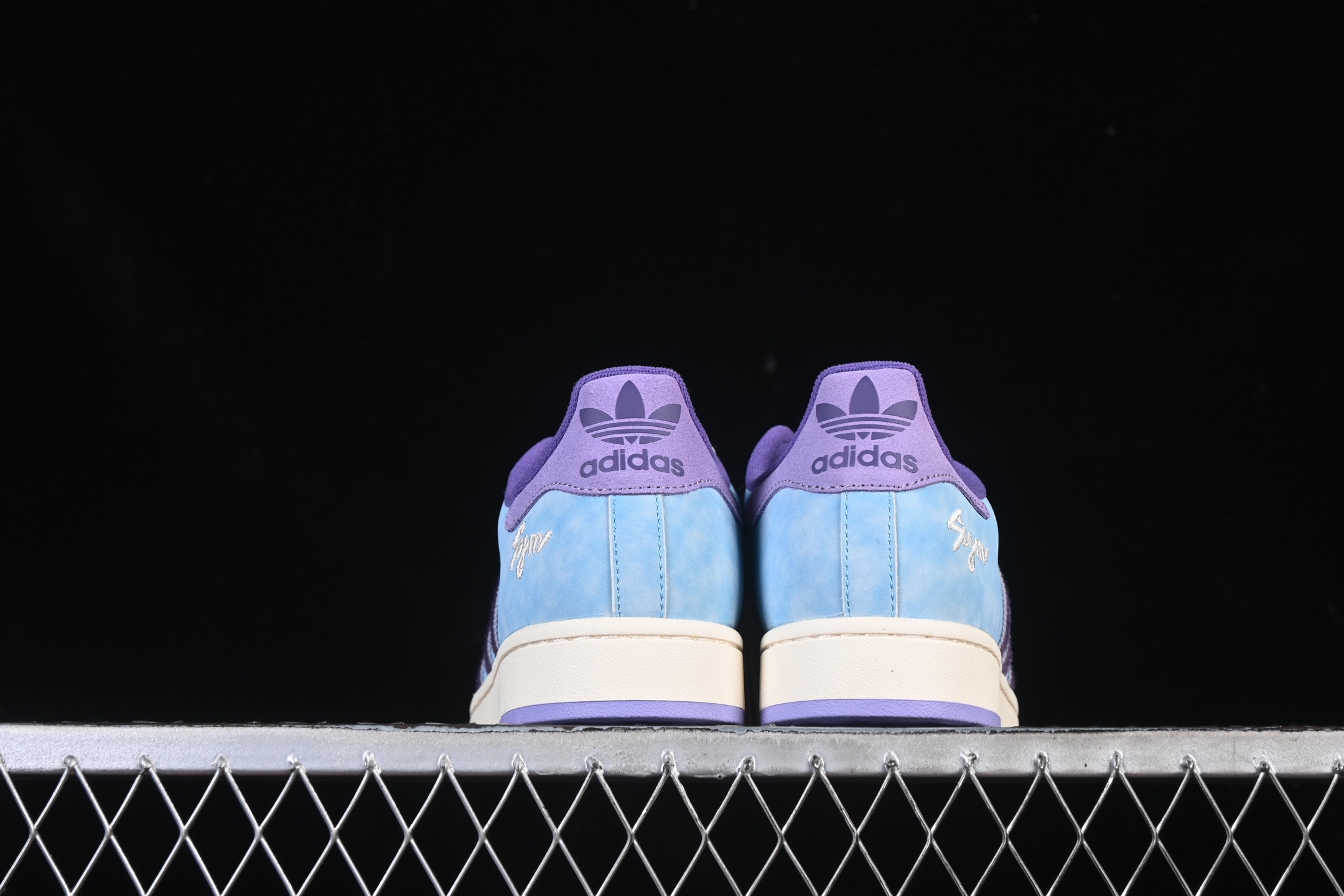 💰190纯原
 Adidas Originals Superstar II KI3533 贝壳头休闲板鞋
#专柜同步配色 原鞋开发 正确板鞋 原材原料 细节无敌 清洁度完美 诠释最高工艺
尺码：35 36 36.5 37.5 38 38.5 39 40 40.5 41 42 42.5 43 44 44.5 45 F.C3