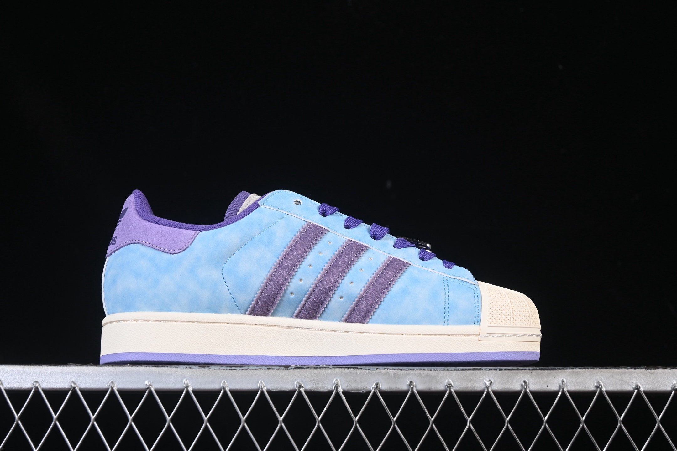 💰190纯原
 Adidas Originals Superstar II KI3533 贝壳头休闲板鞋
#专柜同步配色 原鞋开发 正确板鞋 原材原料 细节无敌 清洁度完美 诠释最高工艺
尺码：35 36 36.5 37.5 38 38.5 39 40 40.5 41 42 42.5 43 44 44.5 45 F.C3