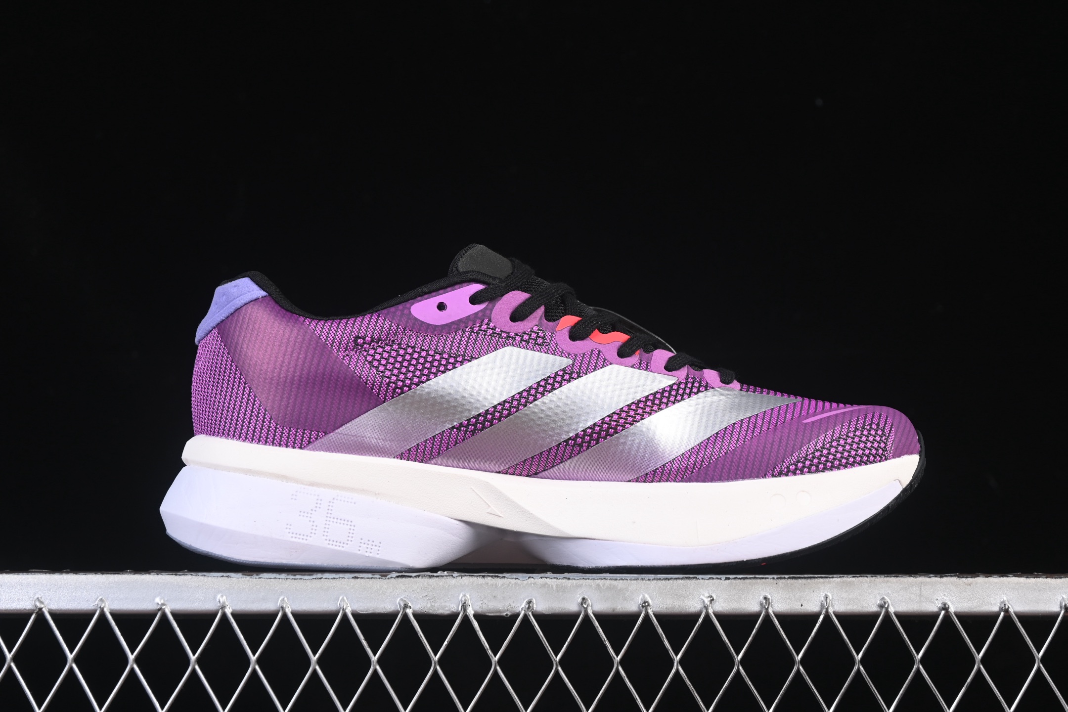 💰240纯原
Adidas Adizero Boston 13 JS4943 阿迪透气低帮跑步鞋
尺码：36 36.5 37 38 38.5 39 40 40.5 41 42 42.5 43 44 44.5 45 46 N.C3