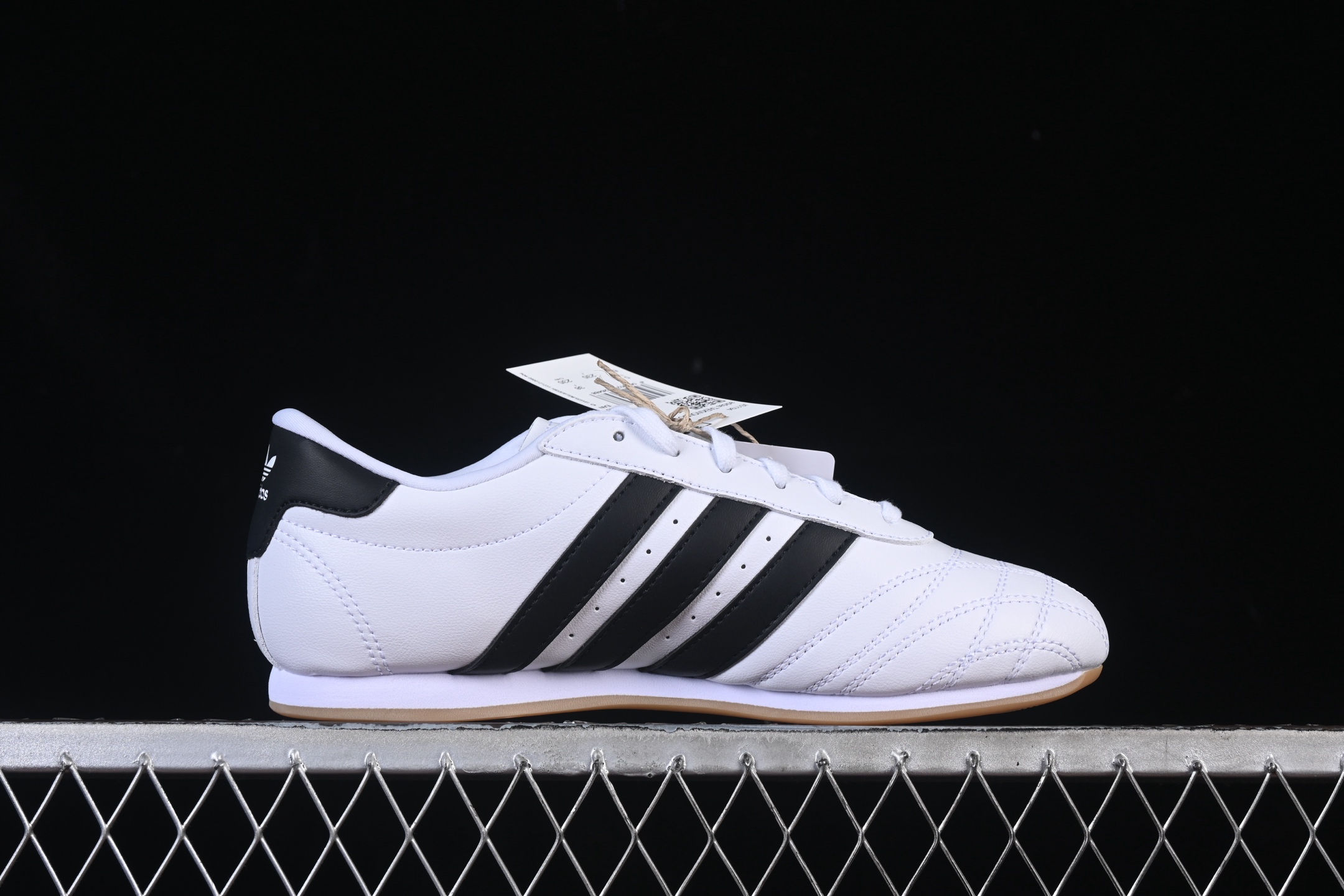 💰180纯原
 Adidas Originals Taekwondo JS1194 阿迪包裏性运动舒适防滑耐磨低帮训练鞋
尺码：35 36 36.5 37 38 38.5 39 40 40.5 41 42 42.5 43 44 44.5 45 C.C3