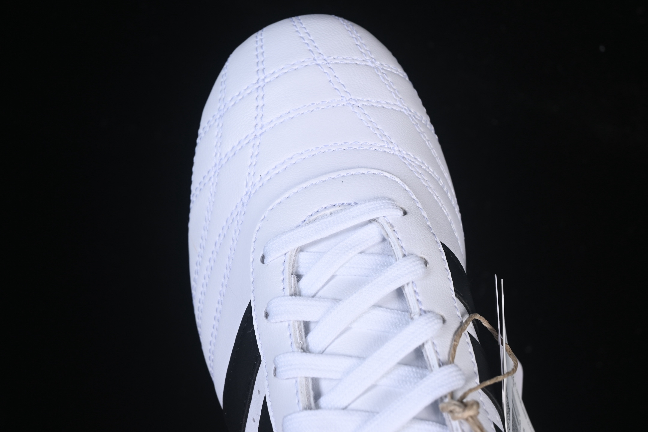 💰180纯原
 Adidas Originals Taekwondo JS1194 阿迪包裏性运动舒适防滑耐磨低帮训练鞋
尺码：35 36 36.5 37 38 38.5 39 40 40.5 41 42 42.5 43 44 44.5 45 C.C3