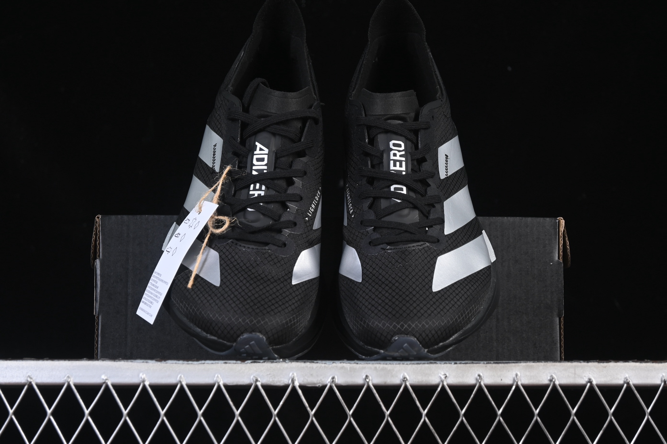 💰240纯原
Adidas Adizero Adios 4 M JR4887 阿迪透气轻盈低帮跑步鞋
尺码：36 36.5 37 38 38.5 39 40 40.5 41 42 42.5 43 44 44.5 45 46 7+C3