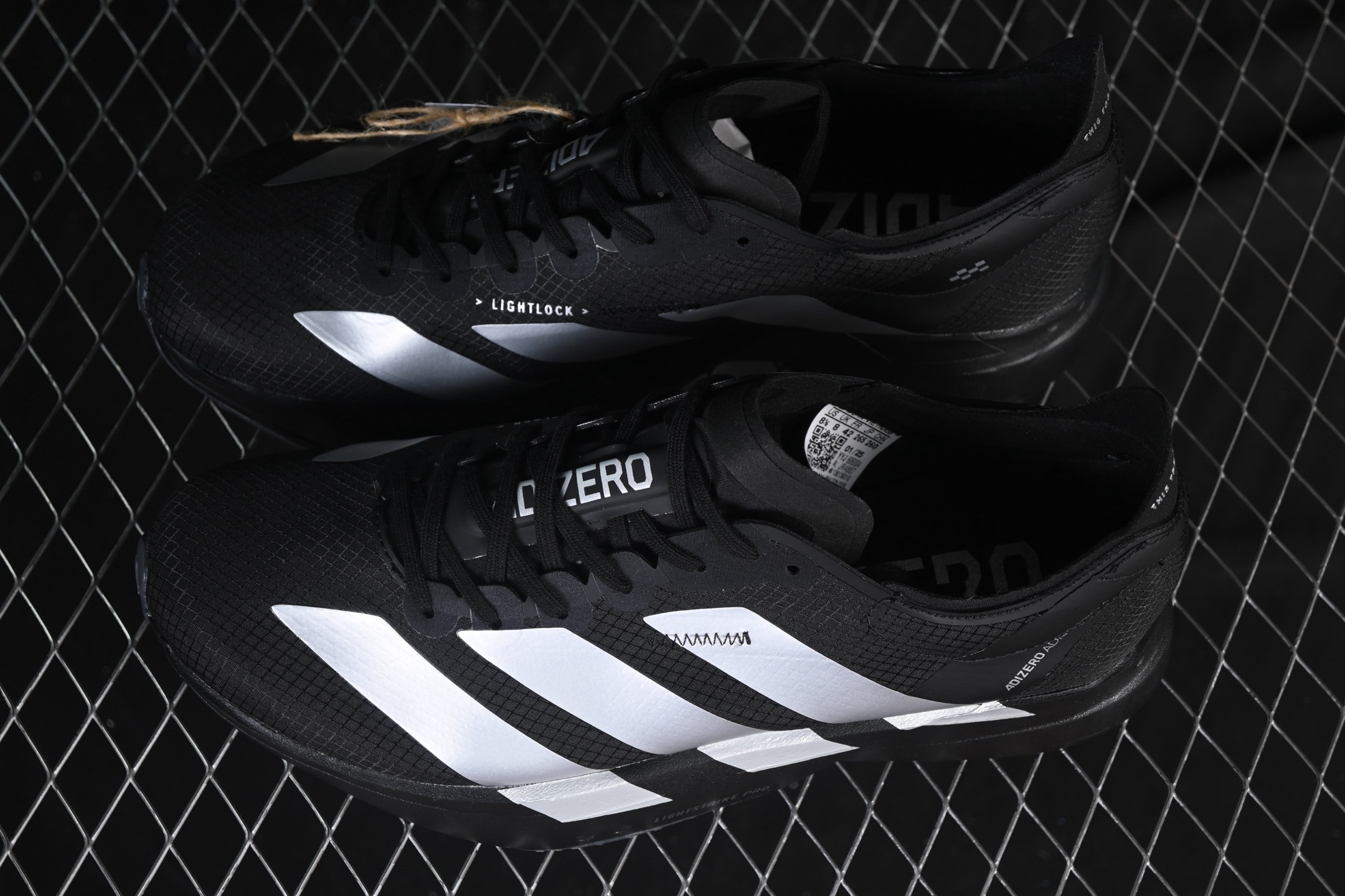 💰240纯原
Adidas Adizero Adios 4 M JR4887 阿迪透气轻盈低帮跑步鞋
尺码：36 36.5 37 38 38.5 39 40 40.5 41 42 42.5 43 44 44.5 45 46 7+C3