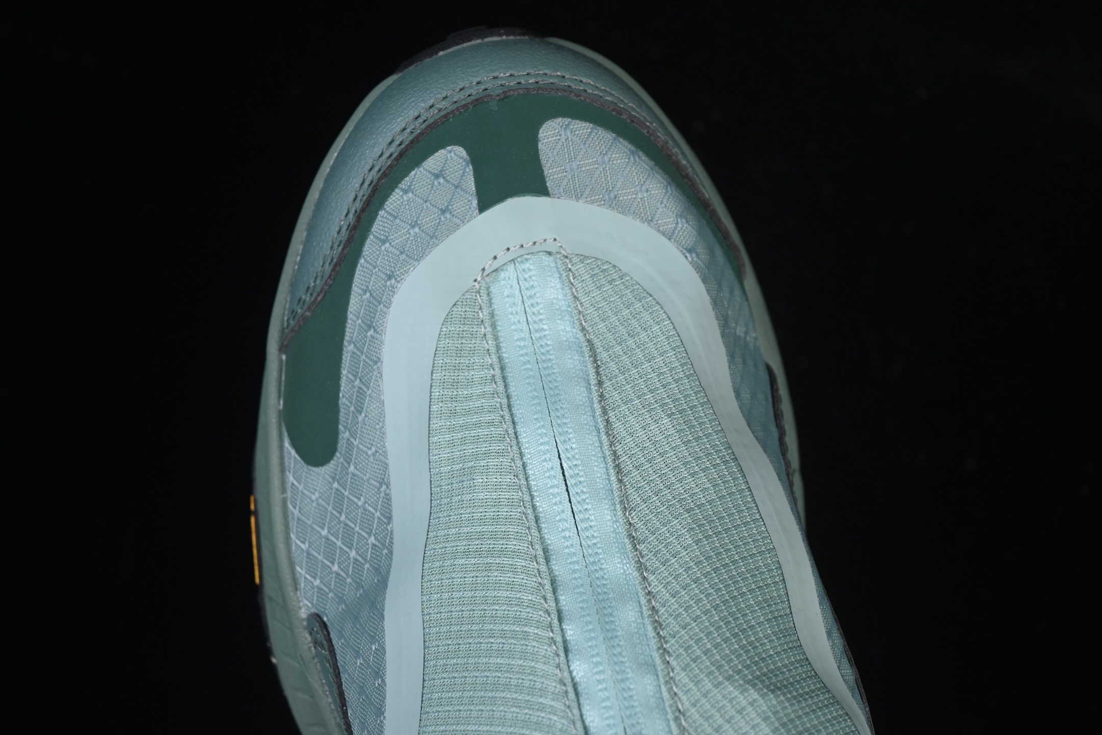 💰240纯原
Hoka Project Transport 防滑耐磨低帮生活休闲鞋 1162850 JDF
尺码：36 36.5 37 38 38.5 39 40 40.5 41 42 42.5 43 44 45 X.D4