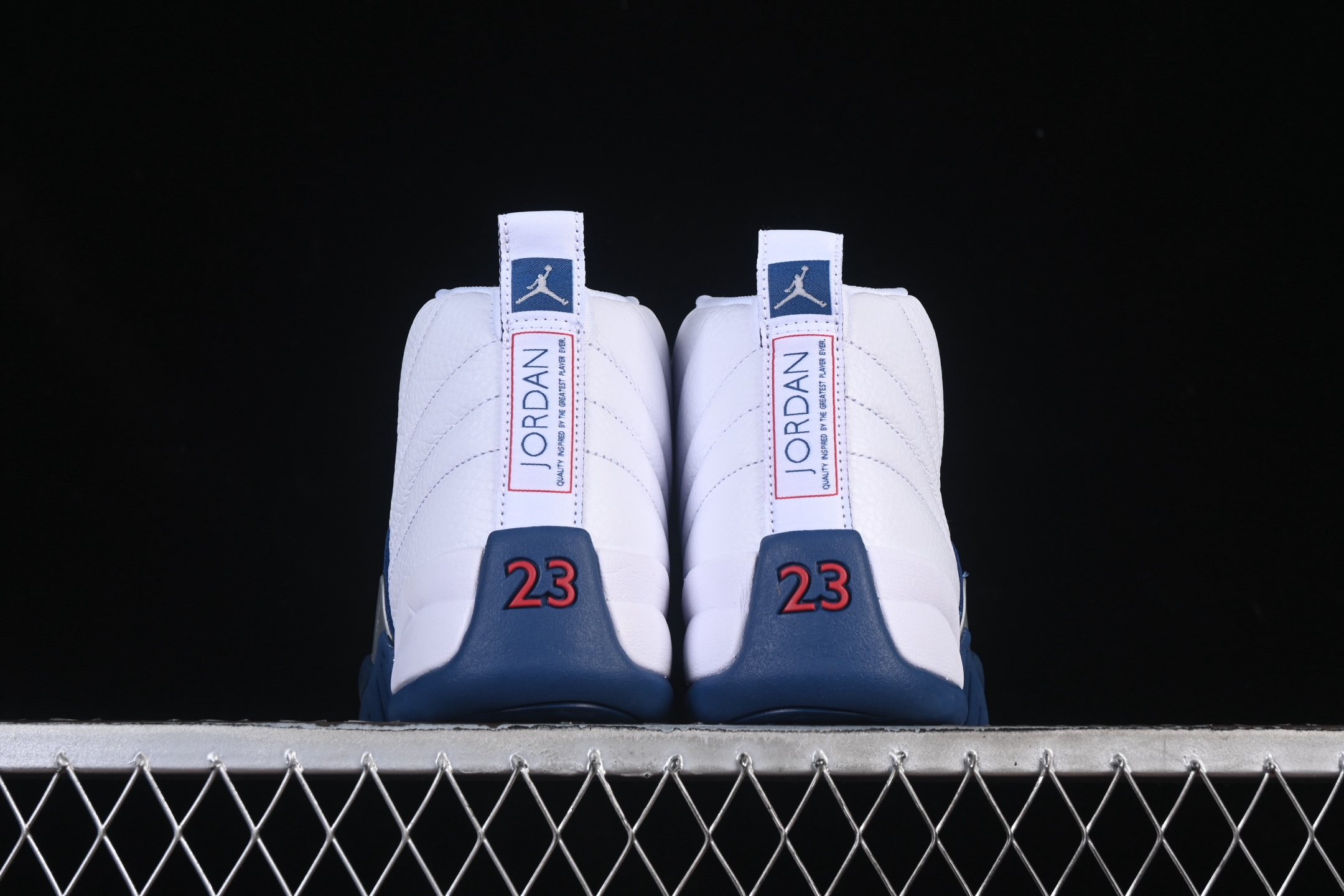 💰550纯原
 Air Jordan 12 Retro "French Blue And White" AJ12 乔12法国蓝 CT8013-114
#大厂出品 原楦原纸板 客供原厂材料开发 极致一眼正品既视感 细节如图所示
尺码：40 40.5 41 42 42.5 43 44 44.5 45 46 47.5 48.5 B.G7