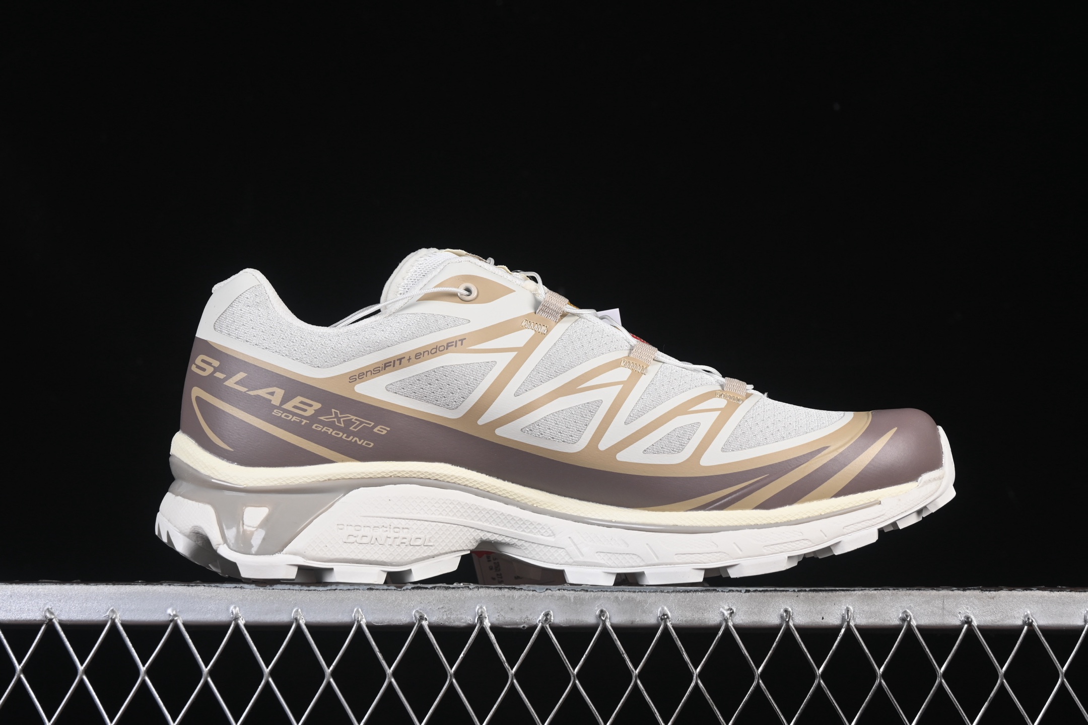 💰360纯原
Salomon XT-6 萨洛蒙高科技户外休闲跑鞋 477377-31
尺码：36 36.5 37 38 38.5 39 40 40.5 41 42 42.5 43 44 44.5 45 46 HCD4