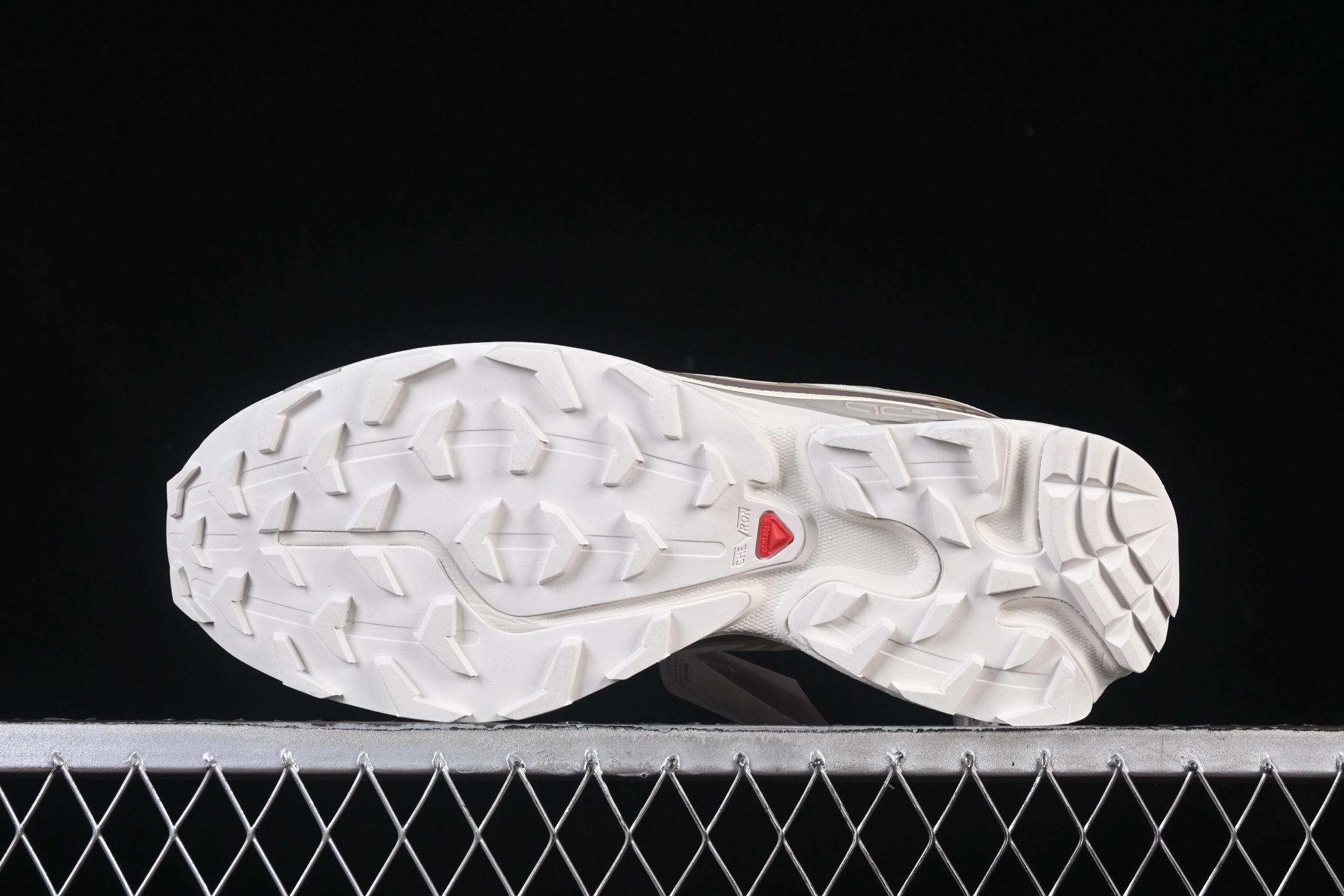 💰360纯原
Salomon XT-6 萨洛蒙高科技户外休闲跑鞋 477377-31
尺码：36 36.5 37 38 38.5 39 40 40.5 41 42 42.5 43 44 44.5 45 46 HCD4