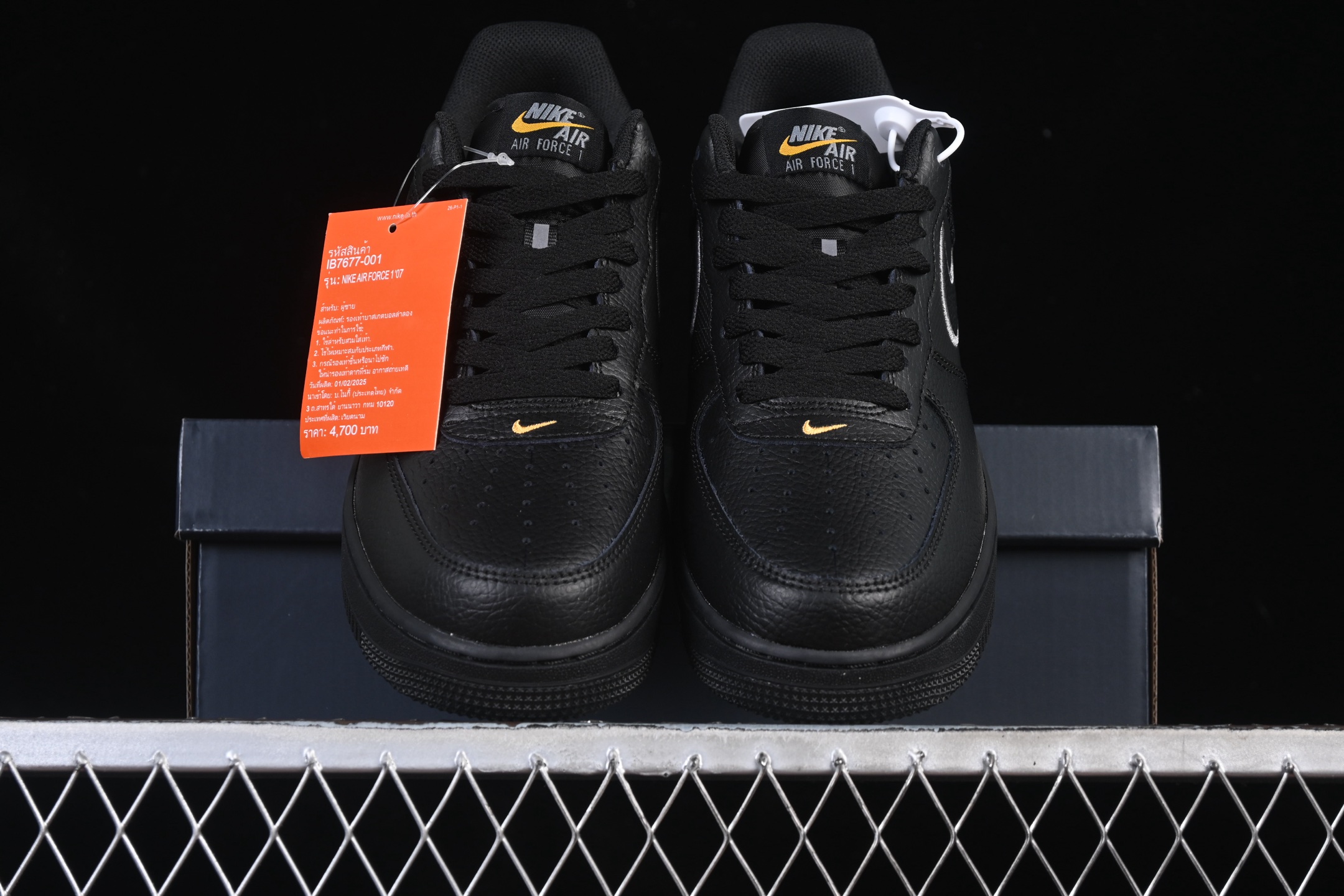 💰240纯原
Nike Air Force 1'07 Low 空军一号低帮休闲板鞋 IB7677-001
#原楦原纸板 纯正空军版型 内置全掌气垫
尺码：36 36.5 37.5 38 38.5 39 40 40.5 41 42 42.5 43 44 44.5 45 K.D4